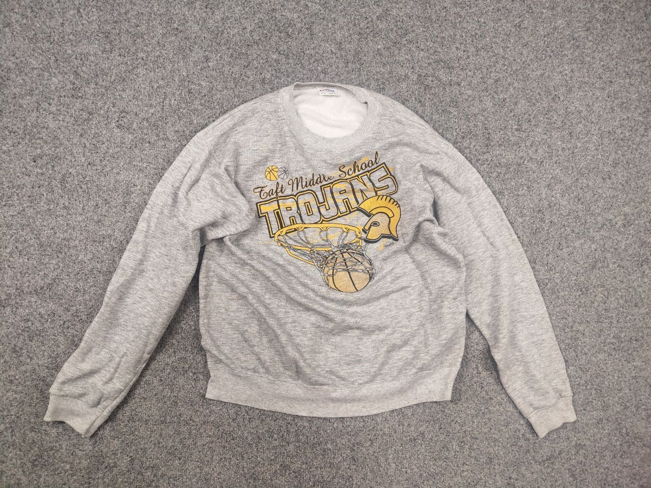 Vintage Vintage 90' Taft Middle School TROJANS basketball Sweatshirt Size US L / EU 52-54 / 3 - 8 Thumbnail