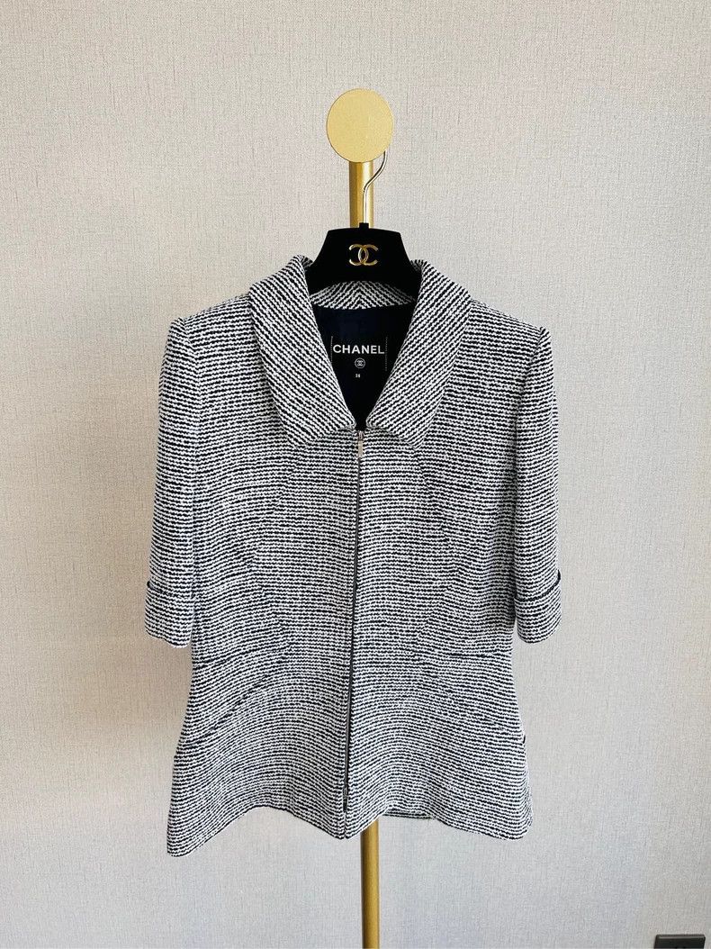 Chanel Chanel Short-sleeved lapel jacket Size XS / US 0-2 / IT 36-38 - 1 Thumbnail