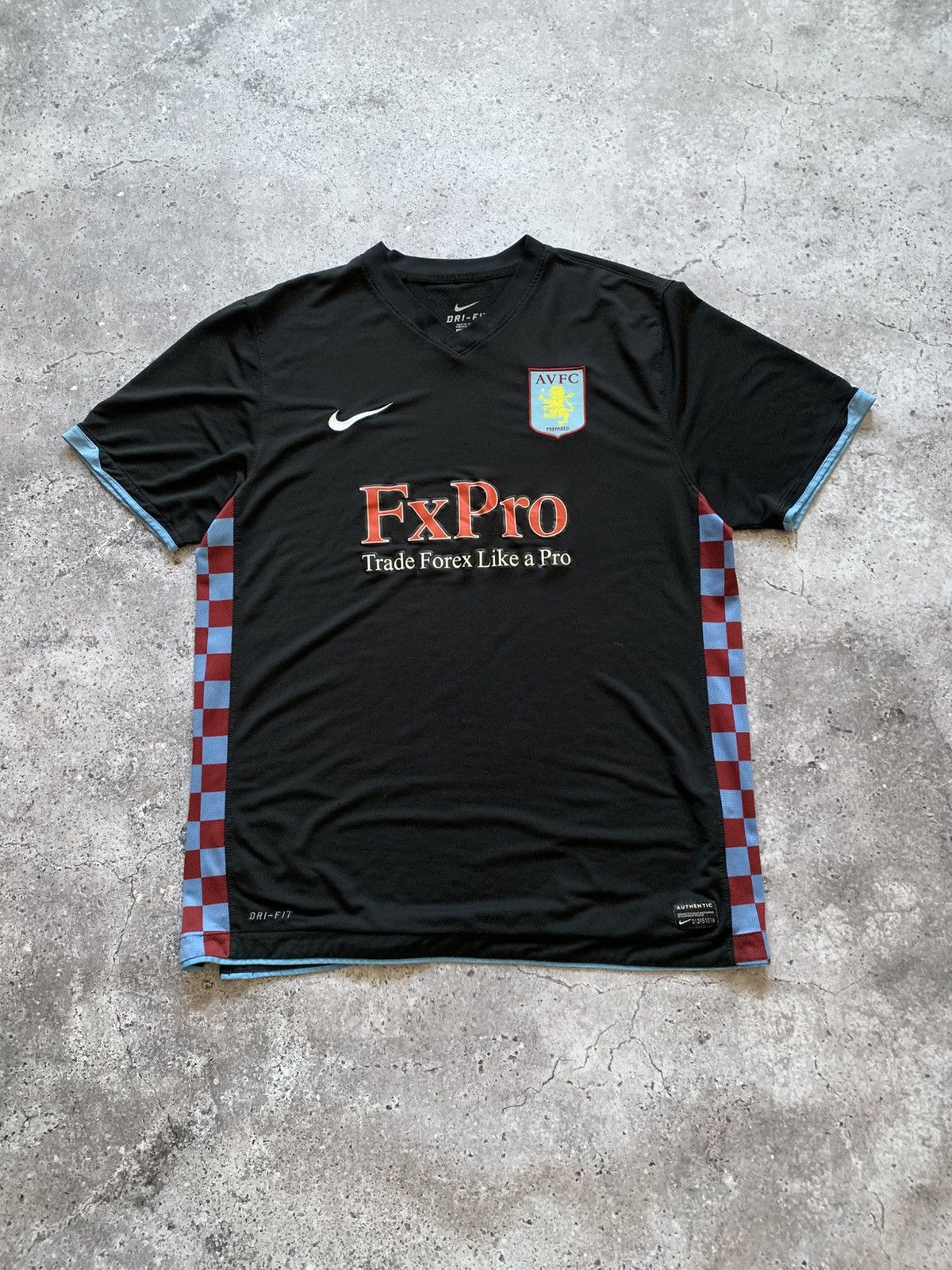 Nike 🔥NIKE ASTON VILLA 2010 2011 AWAY SOCCER JERSEY SHIRT Size US XL / EU 56 / 4 - 1 Thumbnail