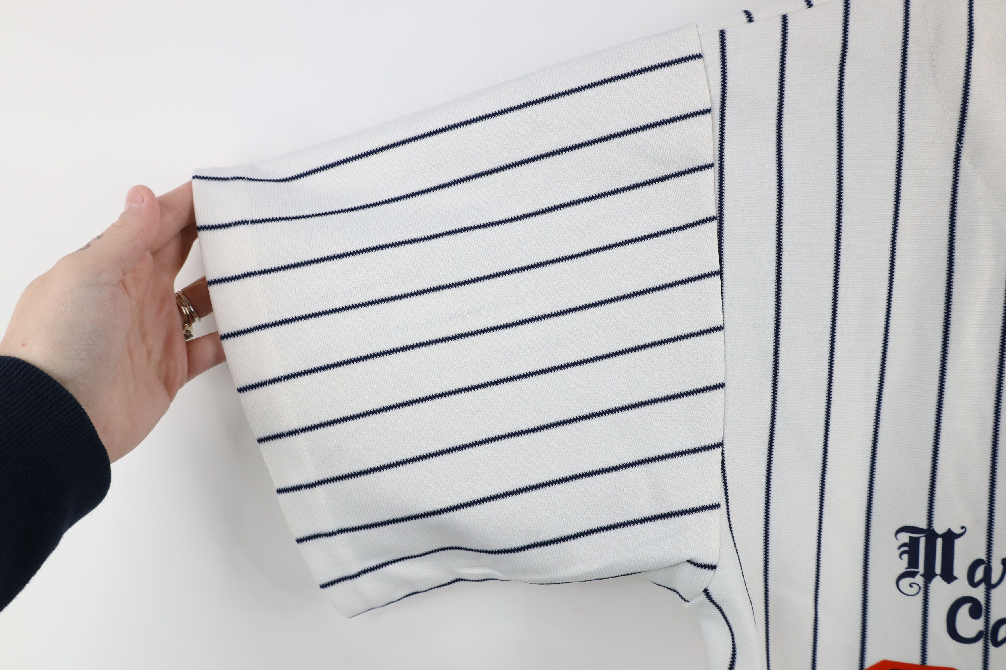Vintage Vintage 90s Streetwear Pinstriped Baseball Jersey White USA Size US XL / EU 56 / 4 - 8 Thumbnail