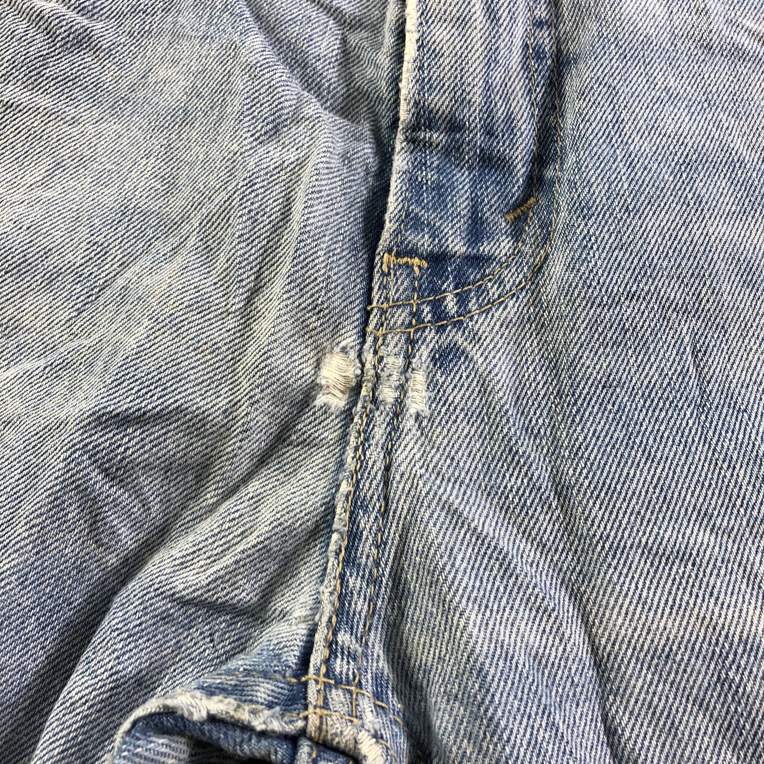 Levi's Vintage Blue Wash Levis 505 Jeans-J3298 Size US 35 - 8 Thumbnail