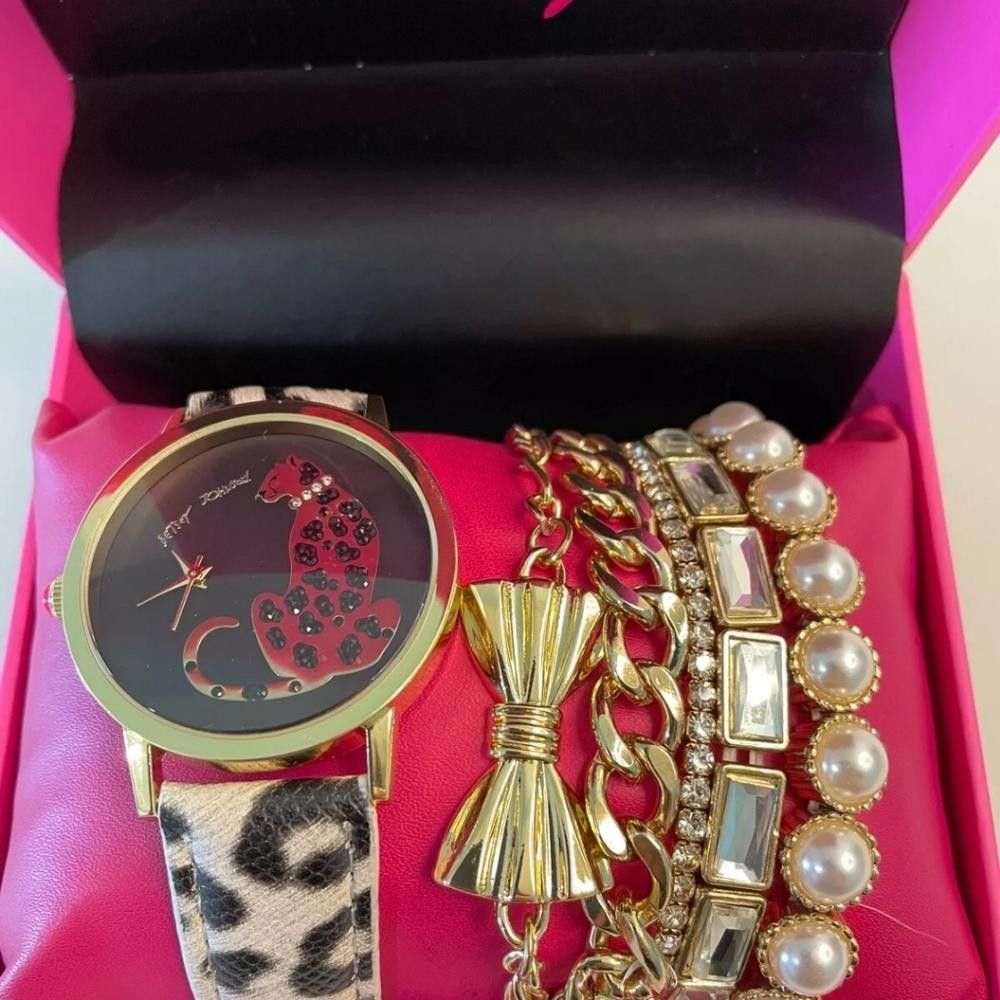 Designer Betsey Johnson Leopard Print Watch With 5 Bracelets Gift Set Size ONE SIZE - 2 Thumbnail