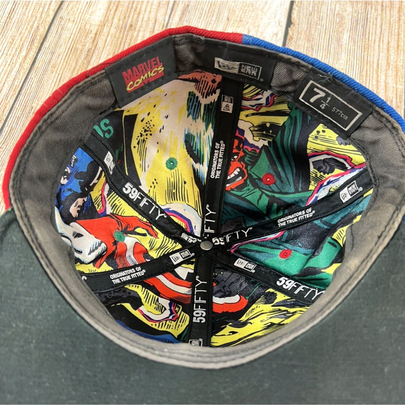 New Era New Era 59 Fifty Marvel Comics Captain America VS Skull Hat Baseball Cap Wool Fitted 7 1/4 Blue Red Green Mens Mens Cap Size ONE SIZE - 5 Thumbnail
