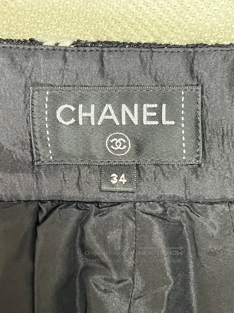 Other Chanel Black and white plaid tweed skirt Size 42" / US 20 - 5 Thumbnail