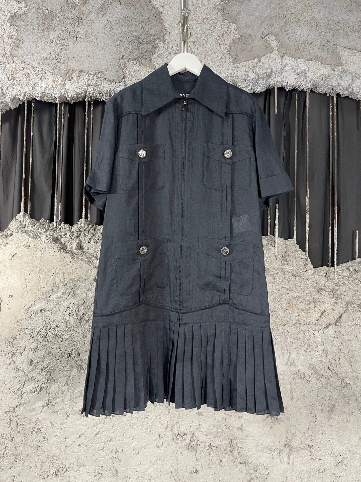 Chanel Chanel Women's 34 99 New Dress Size XS / US 0-2 / IT 36-38 - 1 Thumbnail