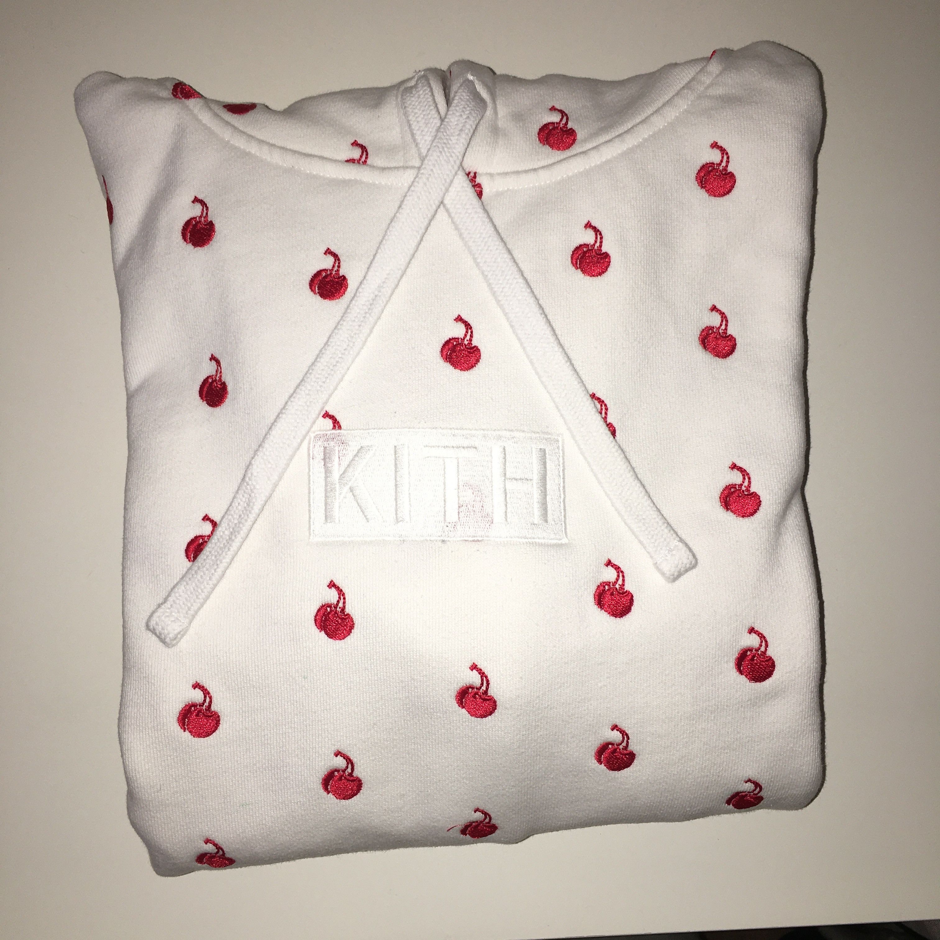 Coca Cola × Kith Kith x Coca-Cola Cherries Hoodie F/F Size US M / EU 48-50 / 2 - 1 Thumbnail