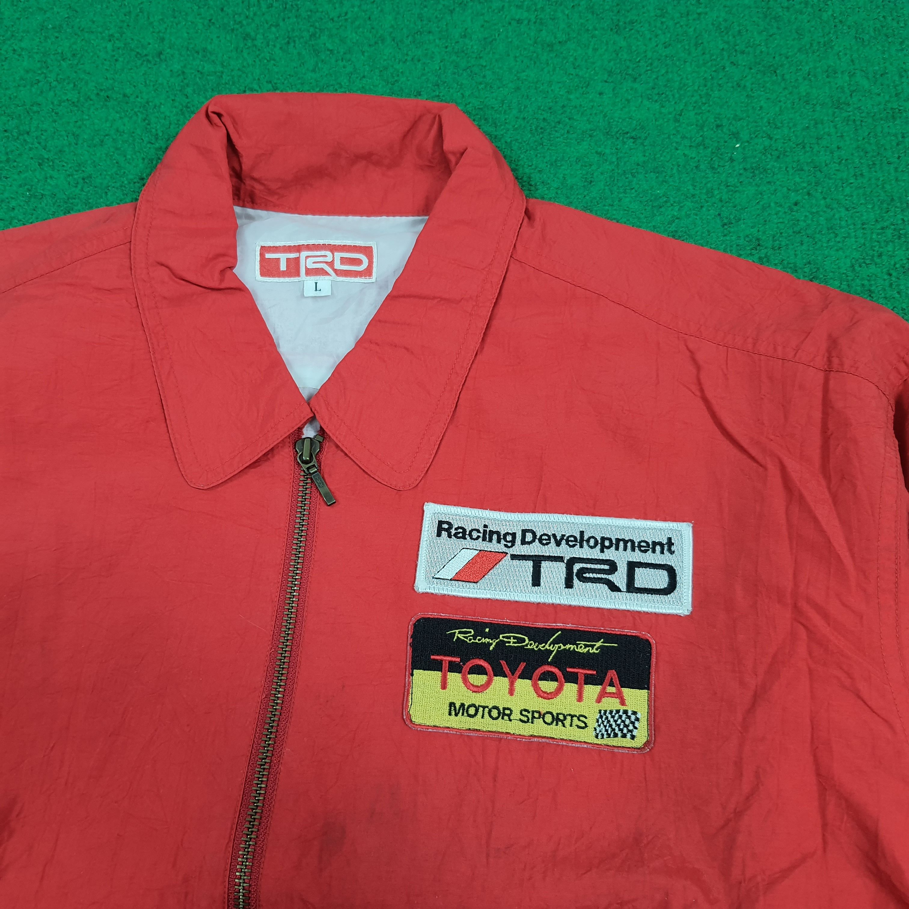 Japanese Brand Vintage 90s Toyota TRD Racing Jacket Red Bomber C300N2 Size US L / EU 52-54 / 3 - 4 Thumbnail