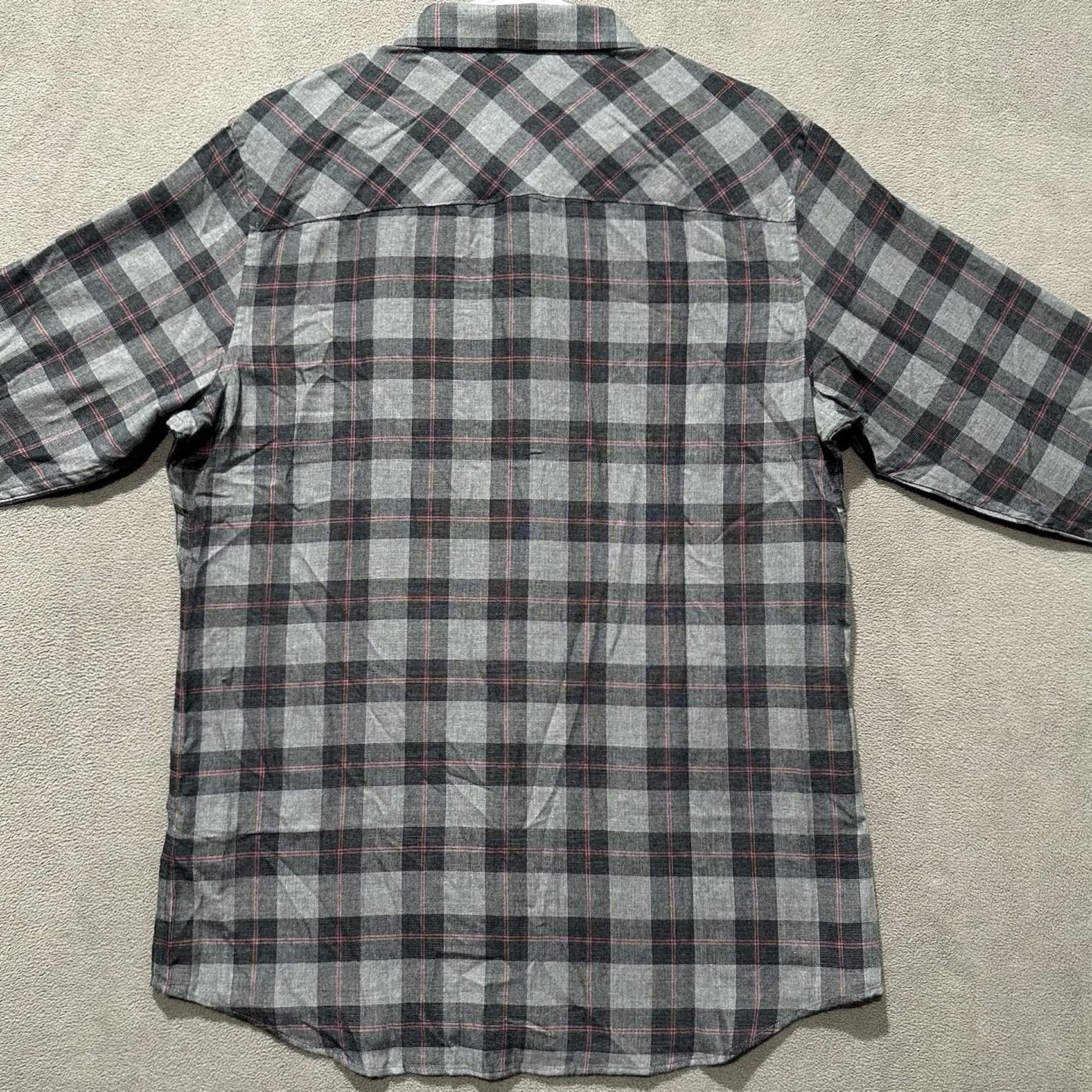 TravisMathew Travis Mathew Shirt Mens M Gray/Red Plaid Button Up Long Sleeve Cloud Flannel Size US M / EU 48-50 / 2 - 2 Thumbnail