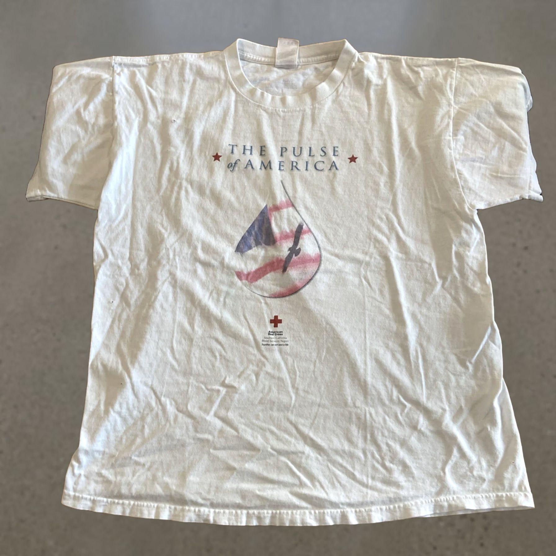 Fruit Of The Loom Fruit of the Loom T-Shirt 911 Red Cross Memorial The Pulse Of America XL White Cotton Men Short Sleeve Size US XL / EU 56 / 4 - 1 Thumbnail