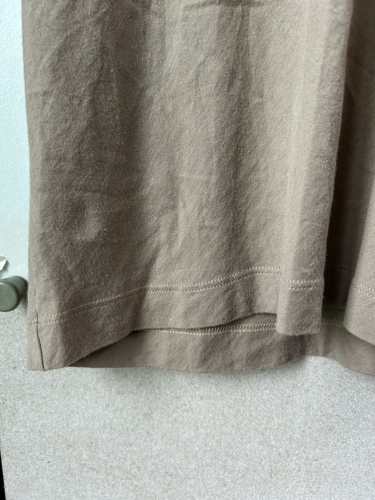 Jil Sander Minimalist V-Neck Tan/Taupe Tee Size US M / EU 48-50 / 2 - 7 Thumbnail