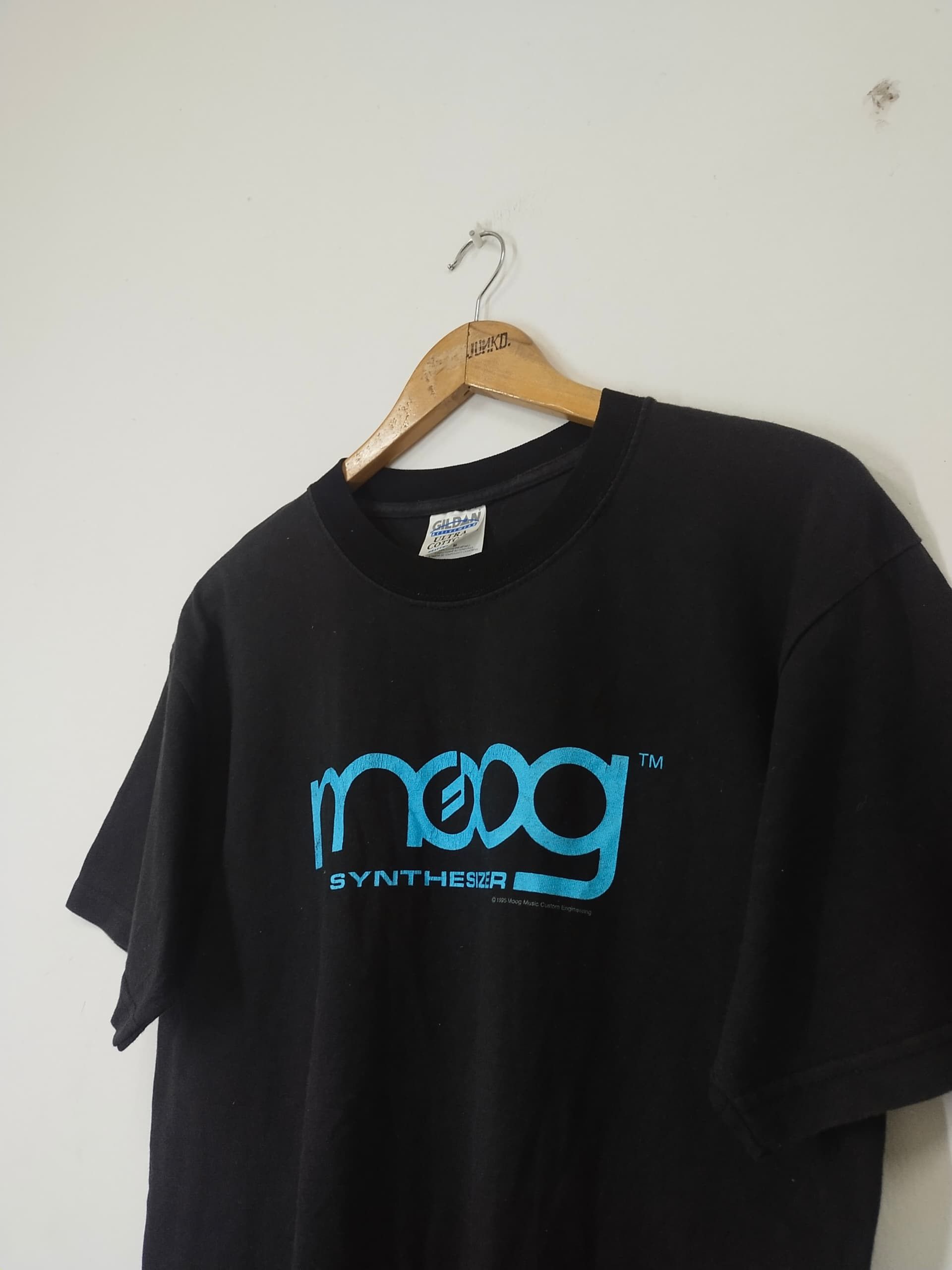 Vintage Vintage 1995 MOOG Synthesizer music promo t shirt Size US M / EU 48-50 / 2 - 4 Thumbnail