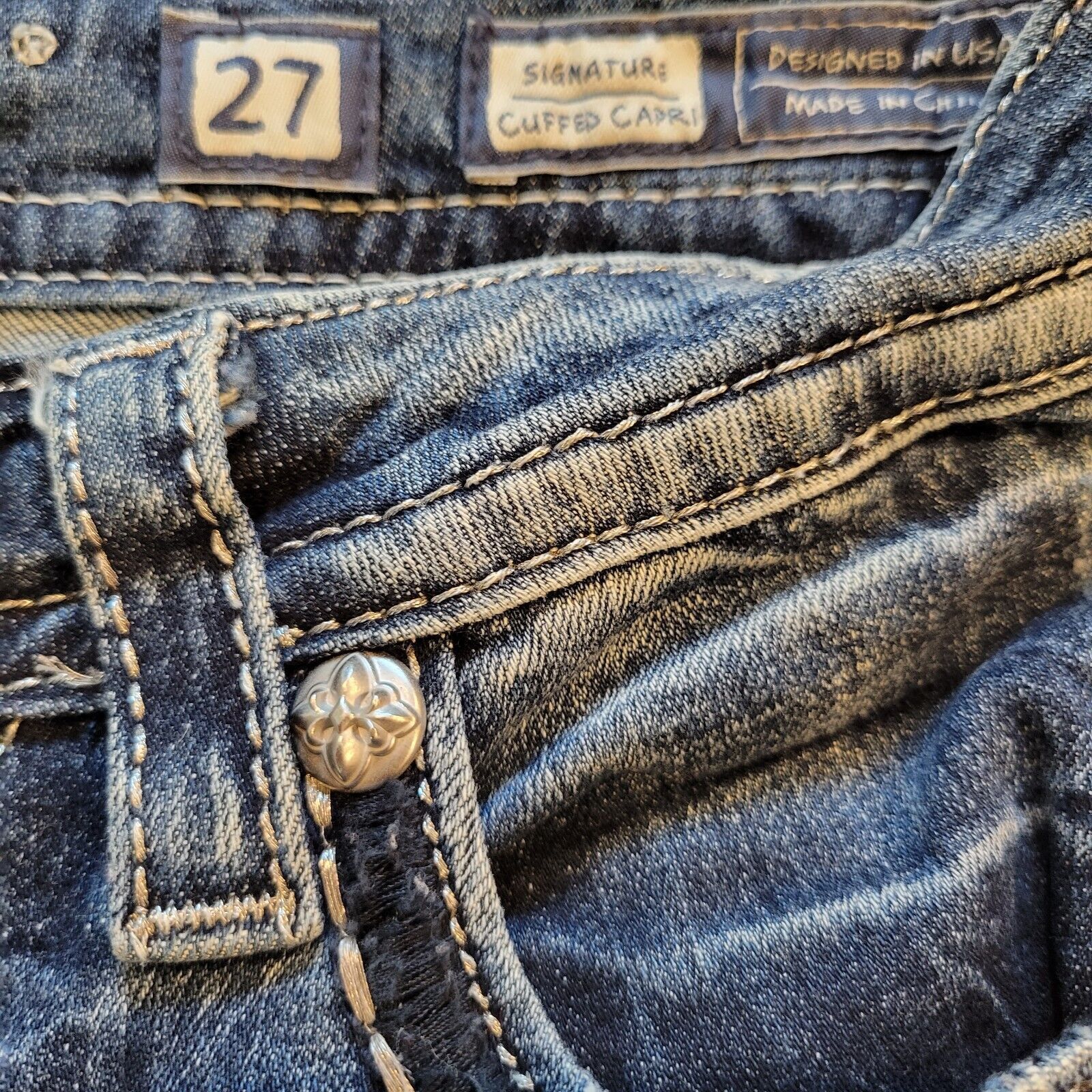Miss Me Miss Me Jeans Womens Size 27 x 22L Cuffed Capri Size 27" / US 4 / IT 40 - 7 Thumbnail