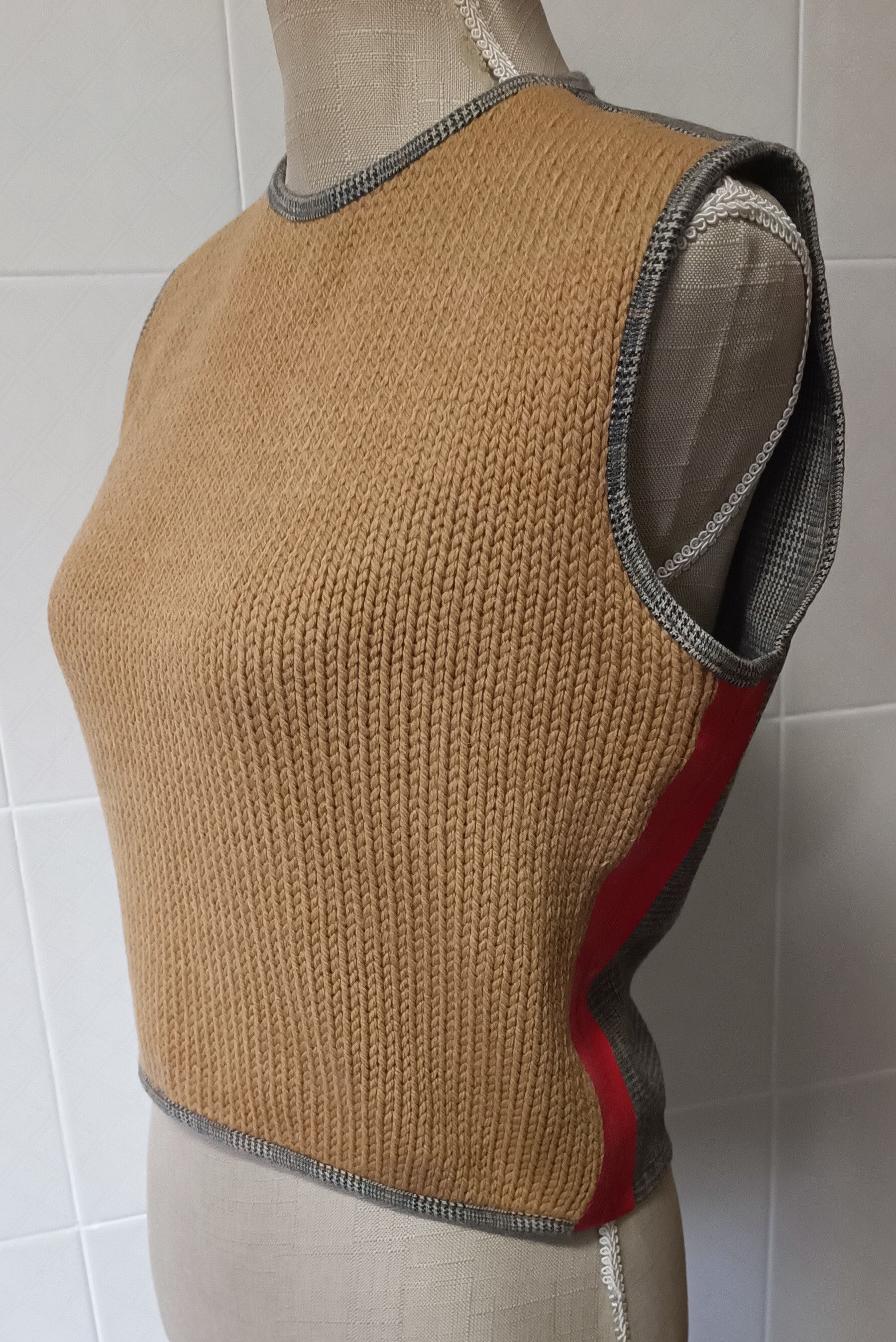Fendi Top - Camel wool knit front / Prince of Wales check back. Size M / US 6-8 / IT 42-44 - 3 Thumbnail