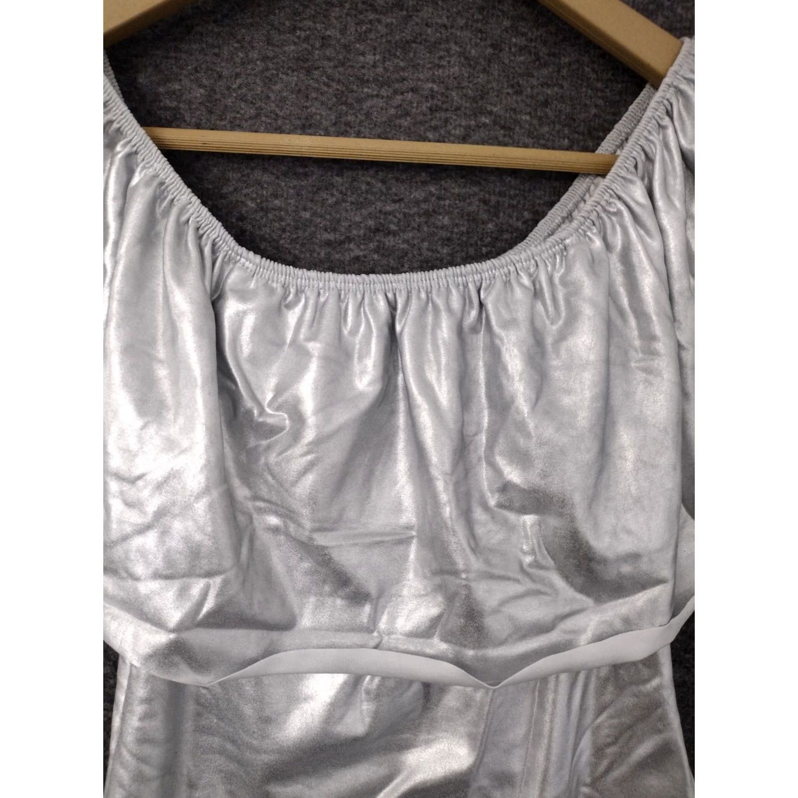 Vintage Codigo One Piece Off Shoulder Ruffles Cheeky Silver S Bathing Suit Nike Style Womens? Size S / US 4 / IT 40 - 4 Thumbnail