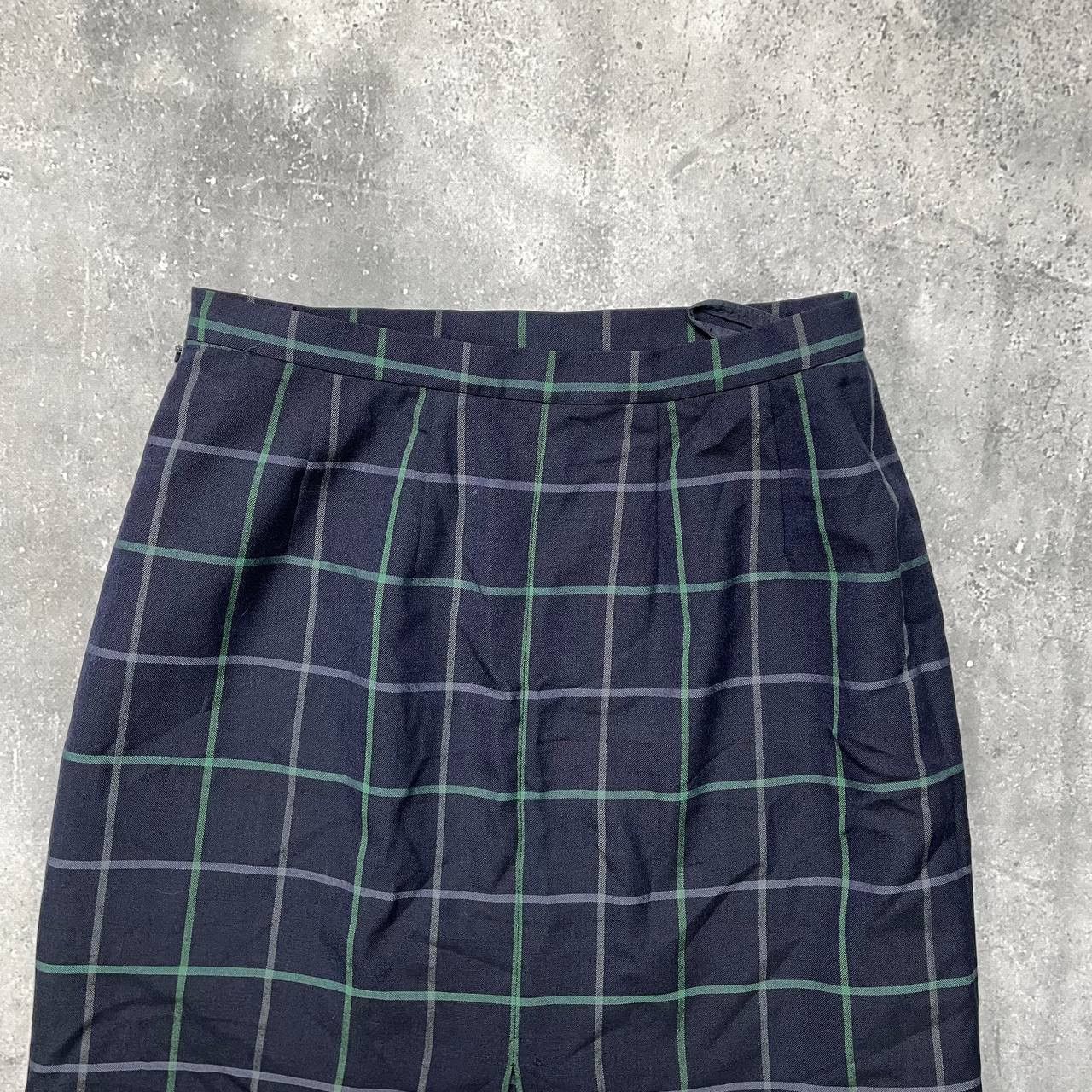 Burberry × Vintage Vintage 90s Burberrys Midi Checked Skirt Women’s Blue Size 27" / US 4 / IT 40 - 2 Thumbnail