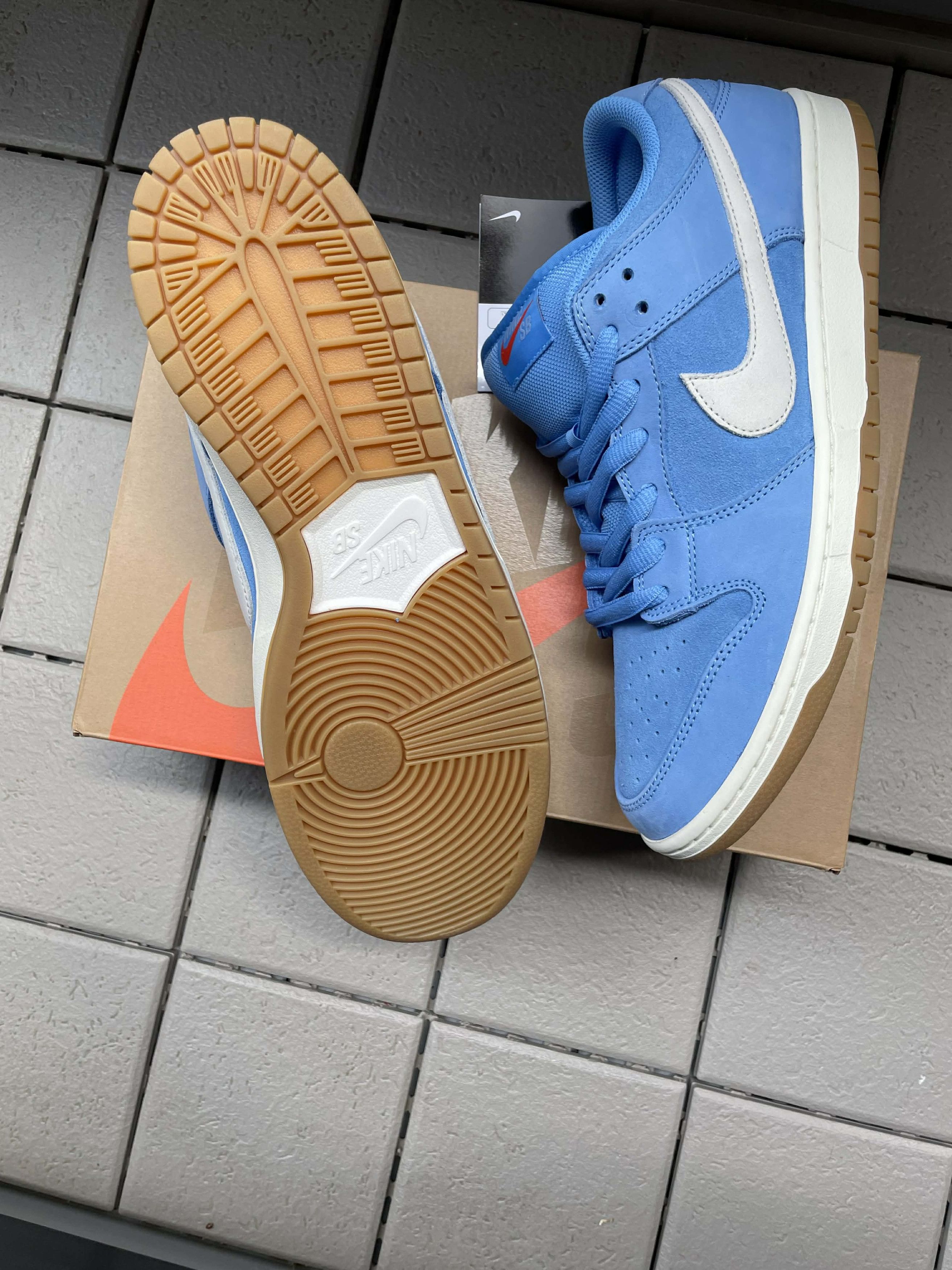 Nike Nike Sb Dunk Low ISO University Blue UNC Gum US13 Size US 13 / EU 46 - 3 Thumbnail