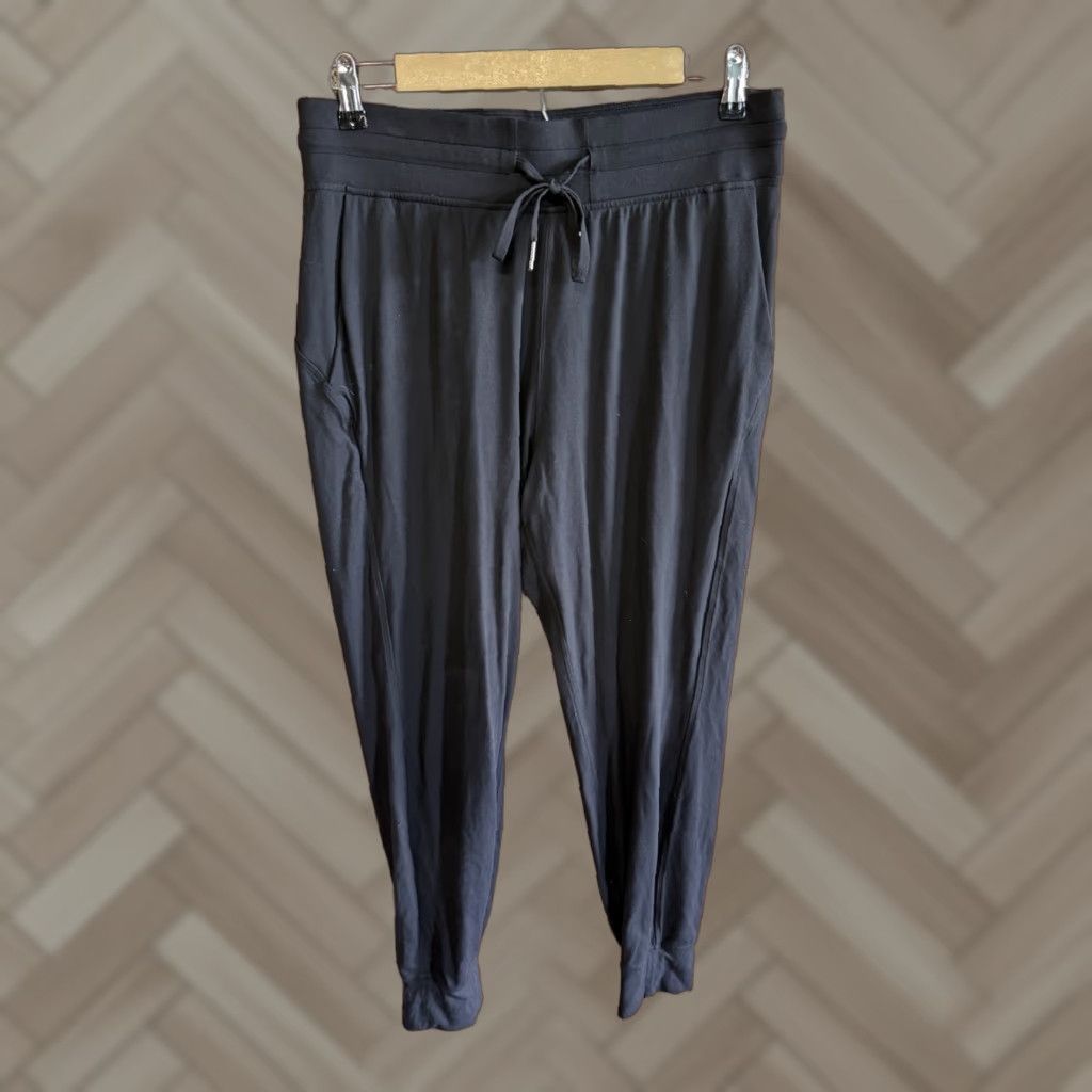 Lululemon VINTAGE Lululemon Womens Black Jogger Sweatpants Drawstring Size 10 Activewear Pants Womens Size 32" / US 10 / IT 46 - 1 Thumbnail