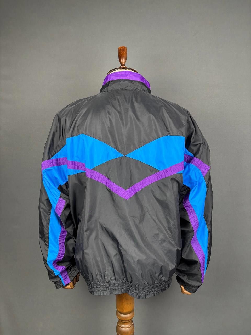 Nike Nike Windbreaker Jacket Size XL Black Blue Purple Vintage Size US XL / EU 56 / 4 - 7 Thumbnail