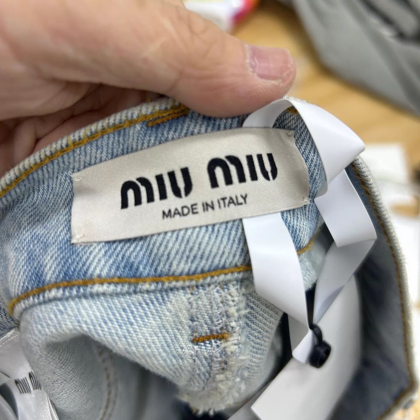 Miu Miu MIU MIU women's light blue denim shorts pocket logo 24 Size 24" / US 00 / IT 34 - 4 Thumbnail