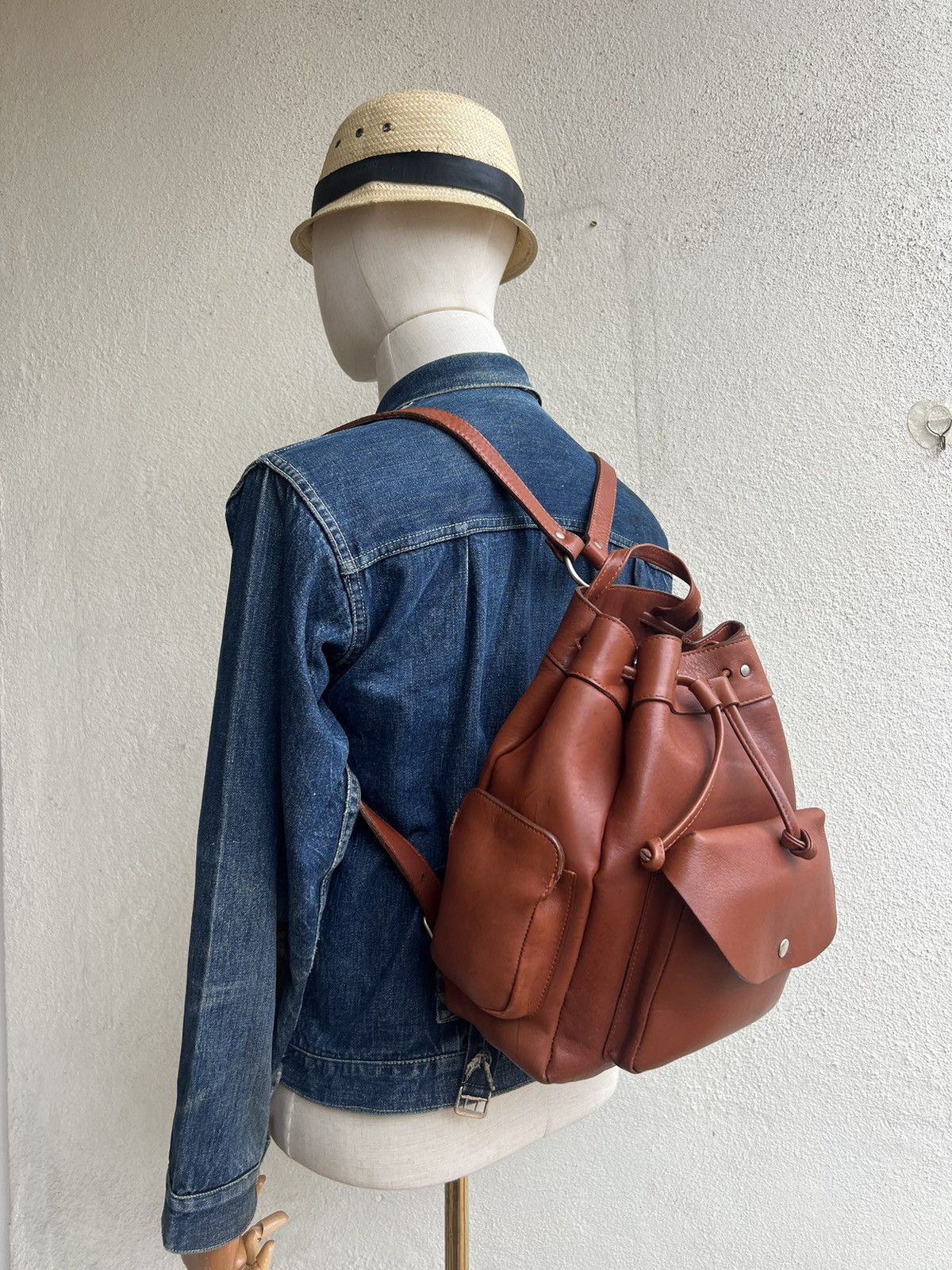 Leather Vintage Unknown Japan High Quality Leather Backpack Bag Size ONE SIZE - 1 Thumbnail
