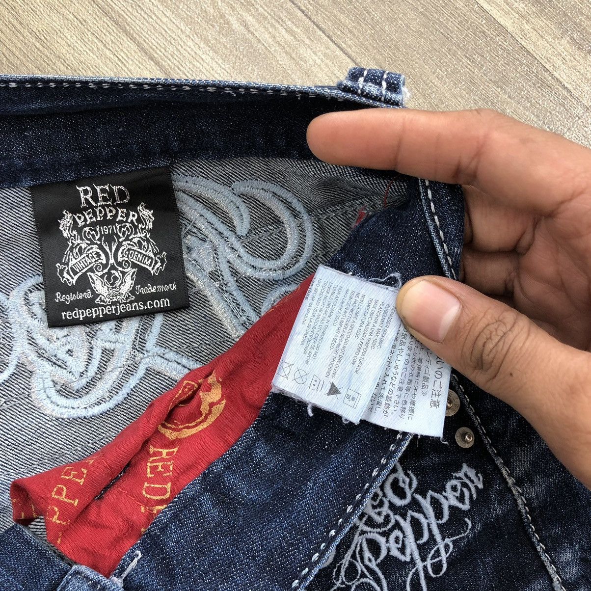 If Six Was Nine × Le Grande Bleu (L.G.B.) × Tornado Mart Y2K Red Pepper Distressed Embroidered Faded Denim Pants Size US 33 - 12 Thumbnail