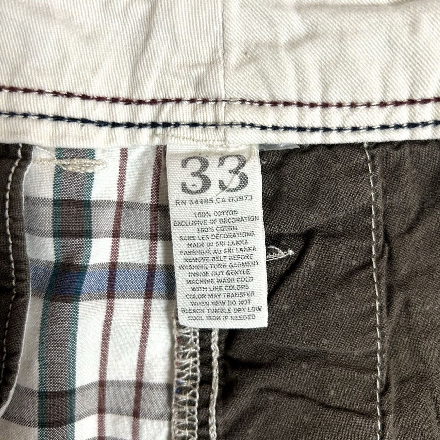 American Eagle Outfitters VINTAGE American Eagle Cargo Shorts Mens 33 Plaid Canvas 12 Inseam Casual Modern Classic Buckle Button Zipper Pockets Logo Rise High 33 in Waist Mens Size US 33 - 5 Thumbnail