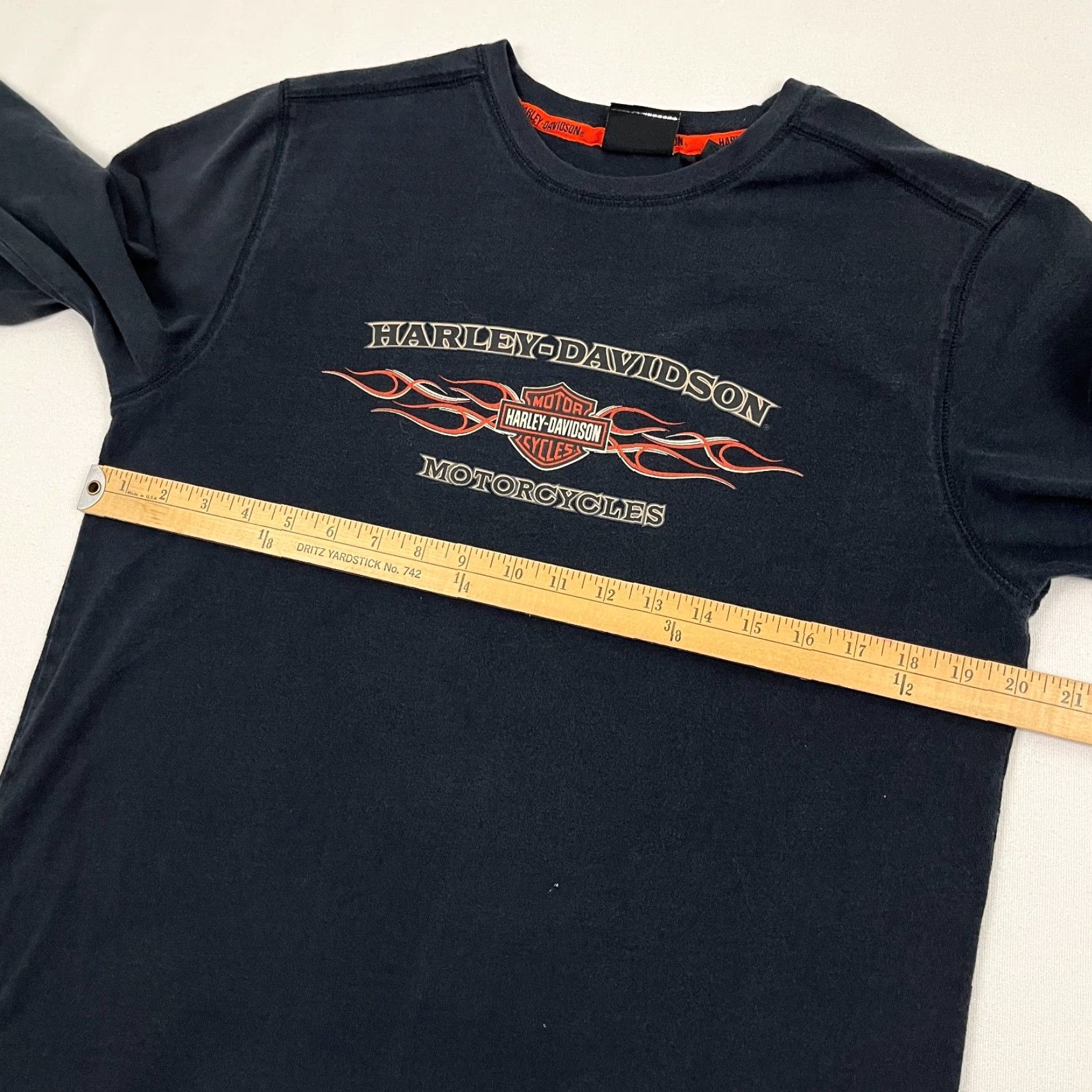 Harley Davidson VINTAGE Harley-Davidson Shirt Mens M Faded Black Fire Flames Biker Long Sleeve VTG Size US M / EU 48-50 / 2 - 5 Thumbnail