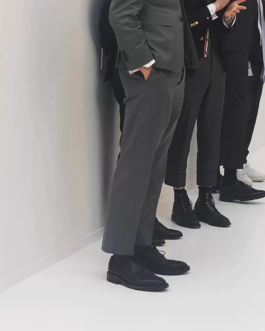 Thom Browne Thom Browne Black Wingtip Oxford Rubber Sole US9 (Nike43) Size US 9 / EU 42 - 8 Thumbnail