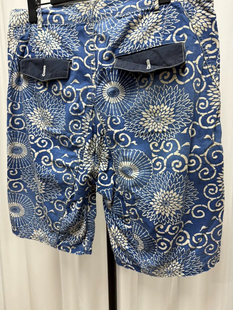 Junya Watanabe Junya Watanabe SizeM Blue dyed cashew flower shorts Size US 32 / EU 48 - 7 Thumbnail