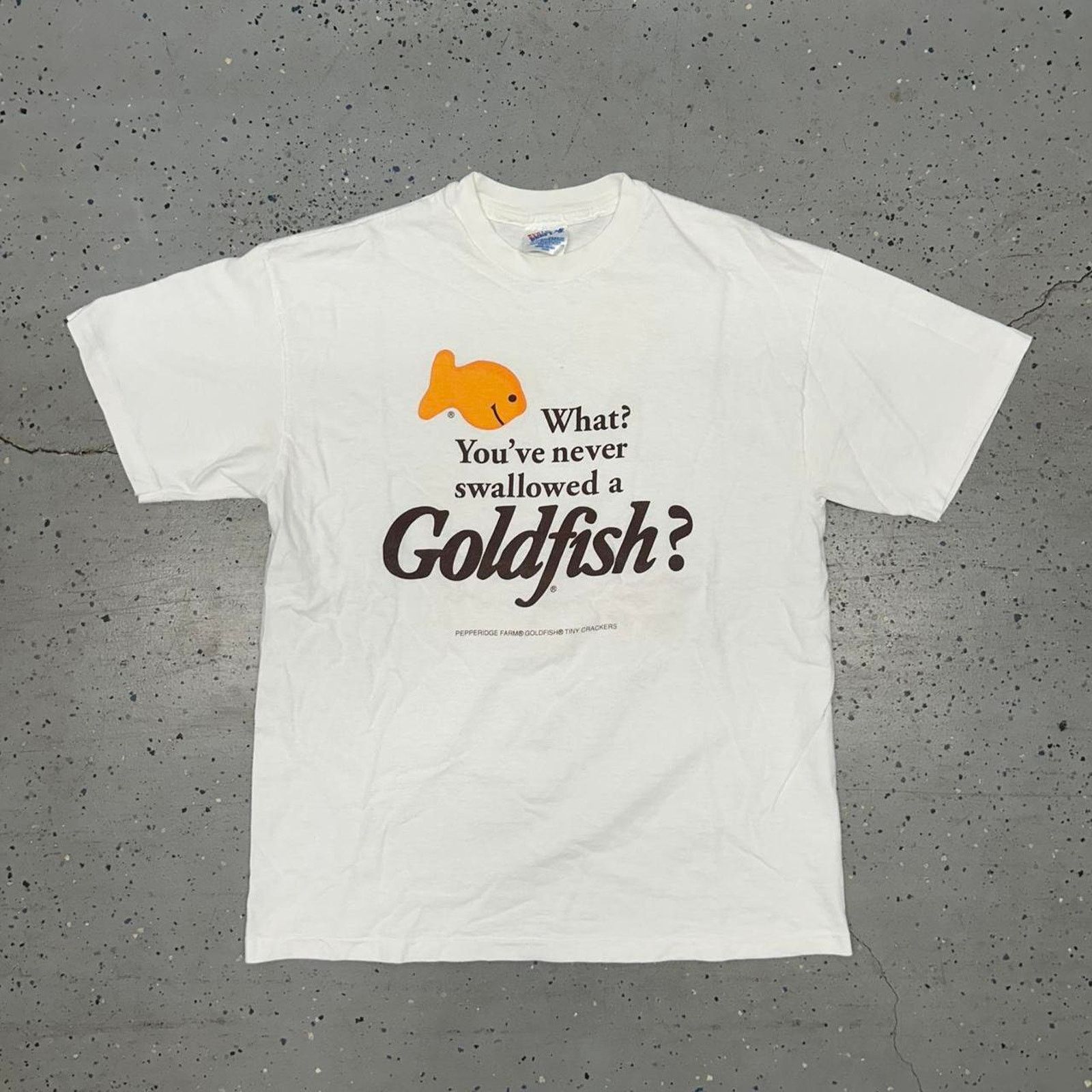 Hanes VTG RARE Goldfish "What? You've Never Swallowed a Goldfish?" Size US L / EU 52-54 / 3 - 1 Thumbnail