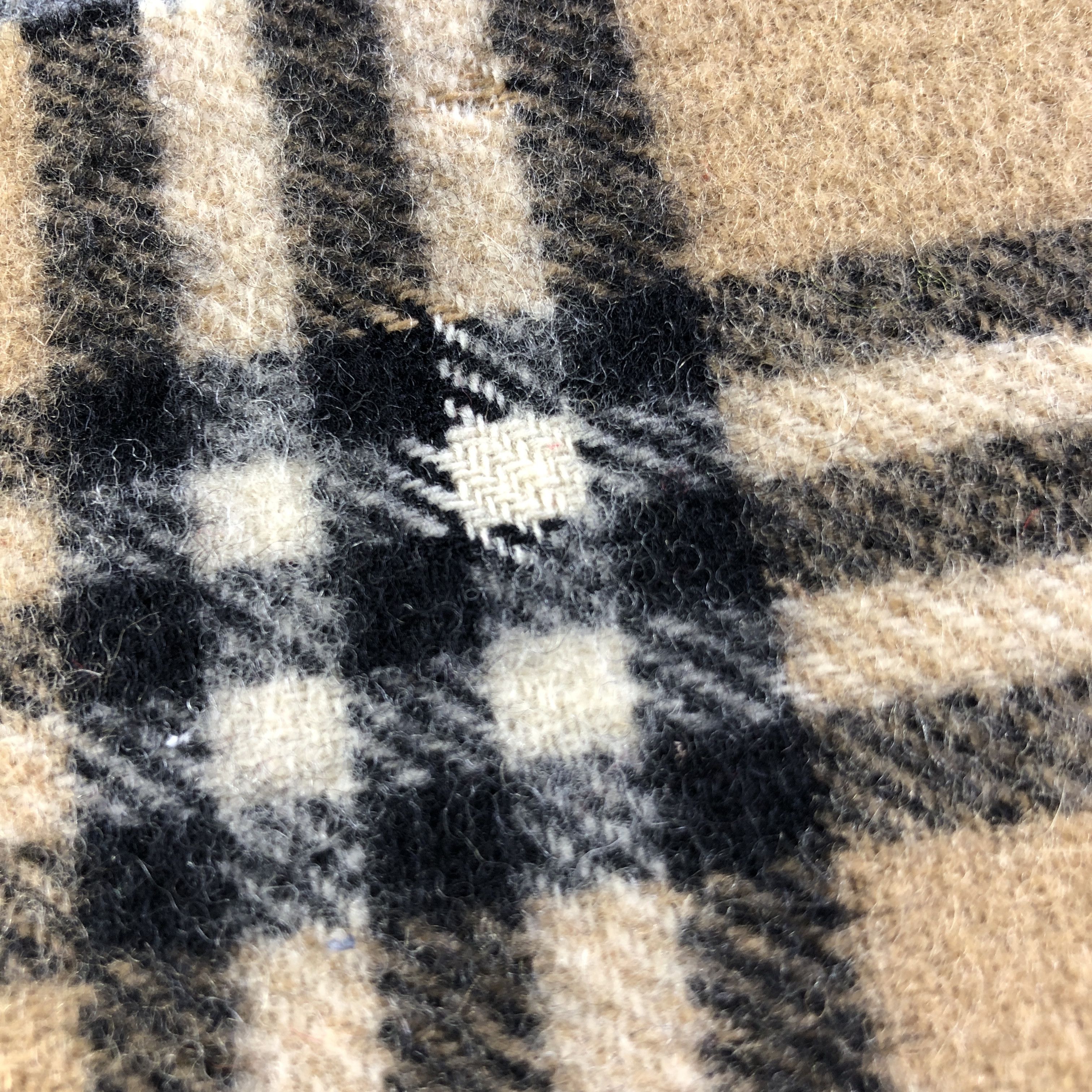 Burberry Burberrys Nova Check Wool Scarf Muffler Neckwear V2662 Size ONE SIZE - 10 Thumbnail