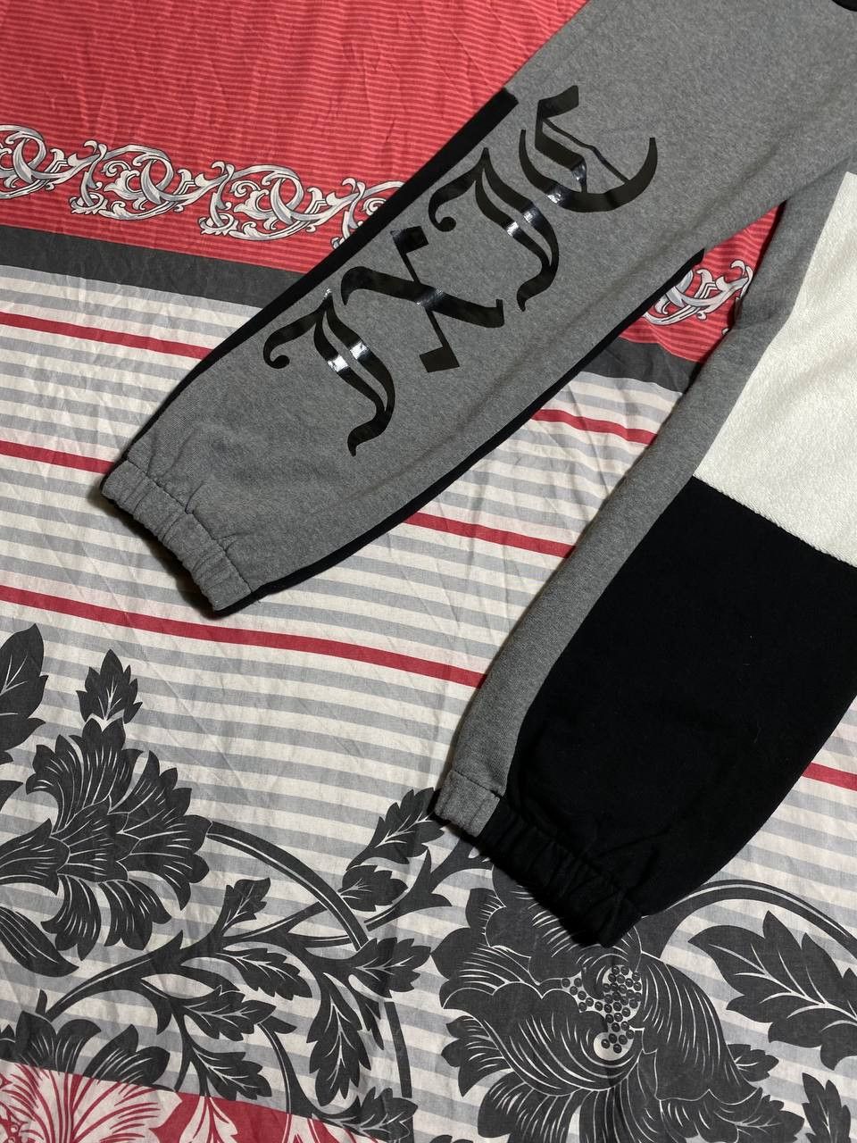 Juicy Couture × Juicy Couture Jeans × Vintage Juicy Couture velour flare sweatpants Size 28" / US 6 / IT 42 - 3 Thumbnail