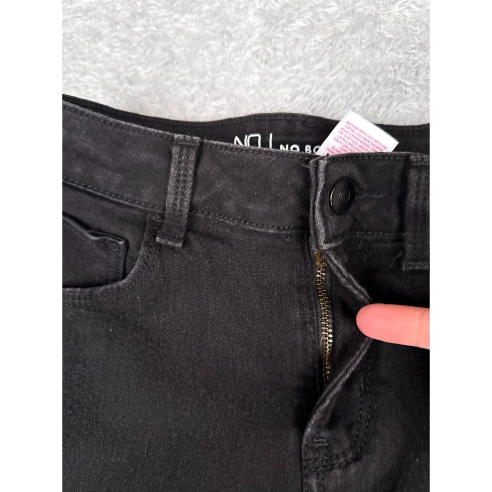 Vintage No Boundaries Jeans Juniors 3 Black Denim Skinny Mid Rise Cotton Blend 24x27 Size 26" / US 2 / IT 38 - 5 Thumbnail