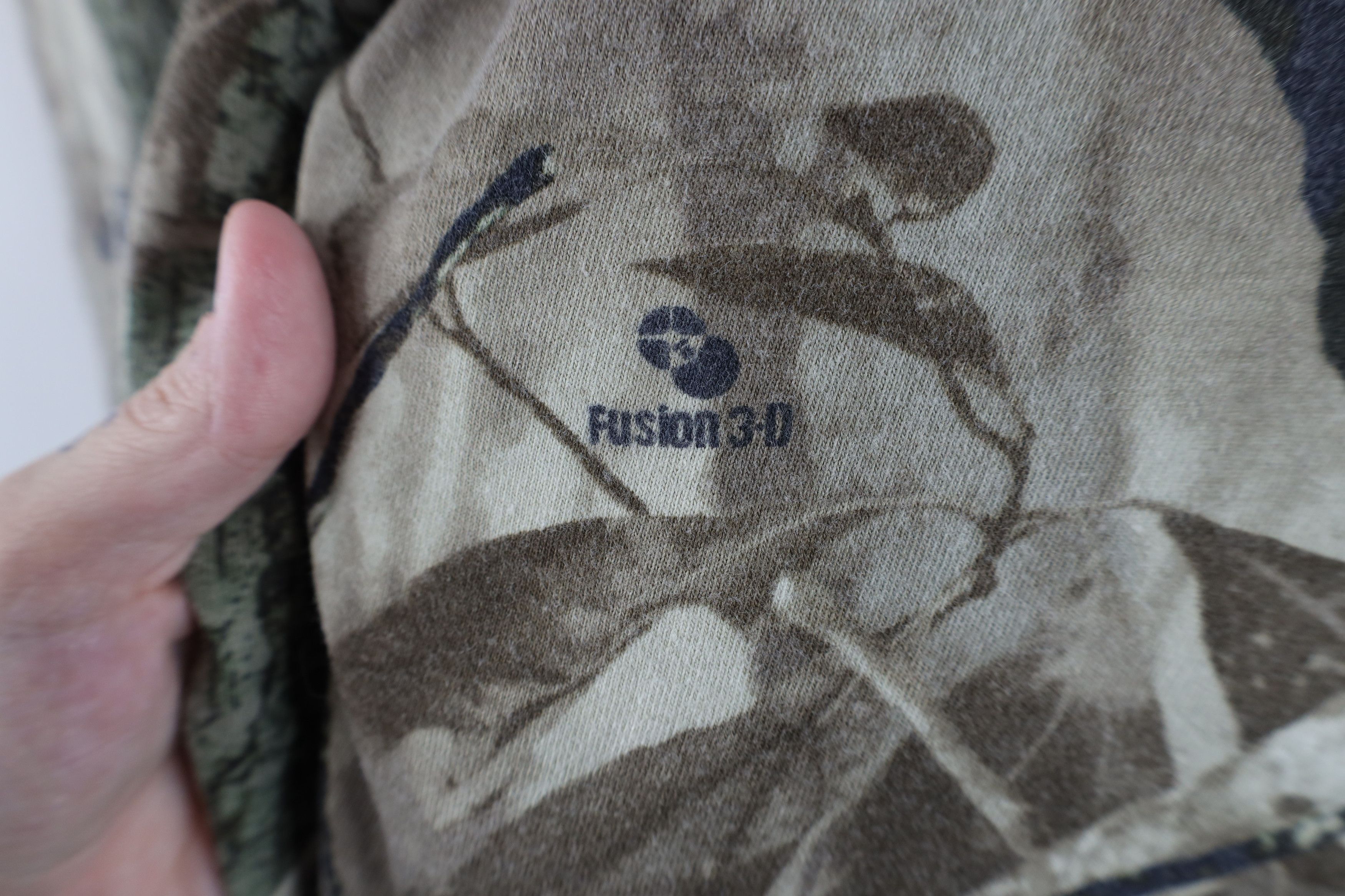 Vintage Vintage Y2K Streetwear Camouflage Long Sleeve Pocket T-Shirt Size US L / EU 52-54 / 3 - 4 Thumbnail