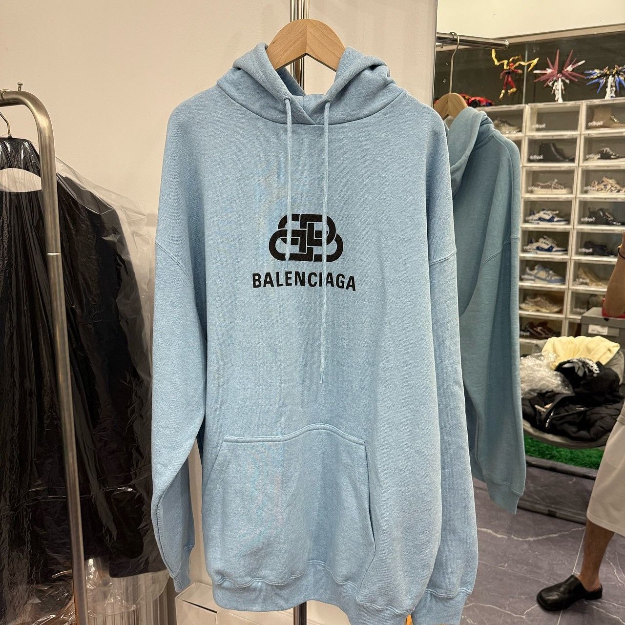 Balenciaga Balenciaga Logo Hoodie Size S Size US S / EU 44-46 / 1 - 1 Thumbnail