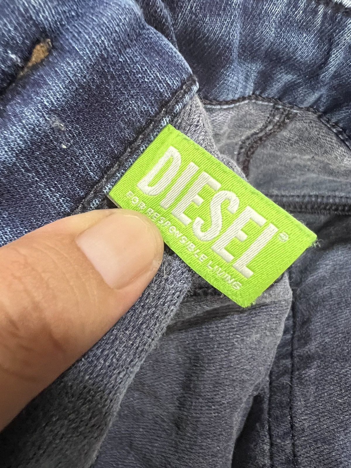 Diesel 🔥Vintage Diesel Stretchable Distressed Denim Sweatpants Size US 36 / EU 52 - 17 Thumbnail