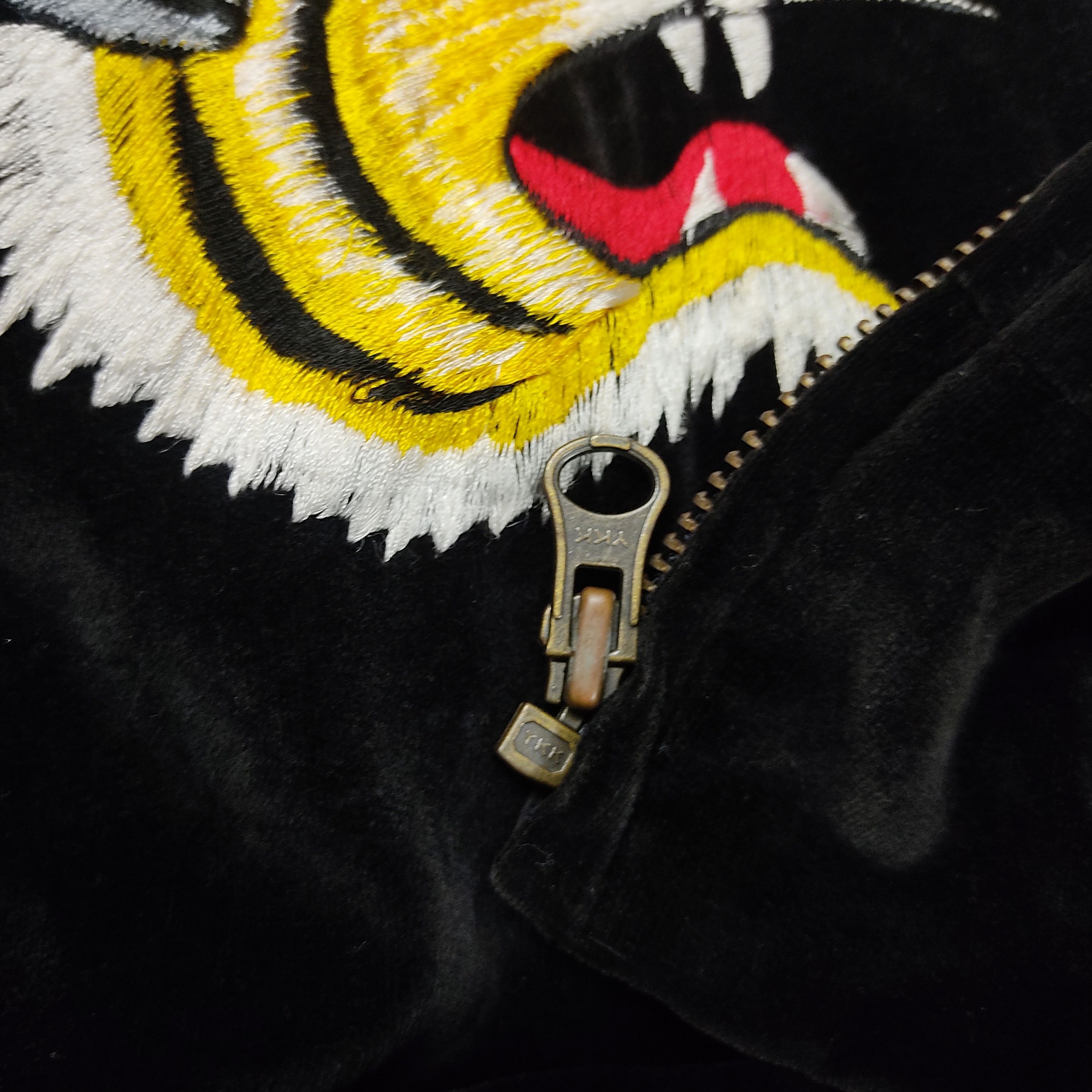 Japanese Brand Vintage Oriental Yokosuka Velvet Sukajan Souvenir Jacket Size US L / EU 52-54 / 3 - 6 Thumbnail