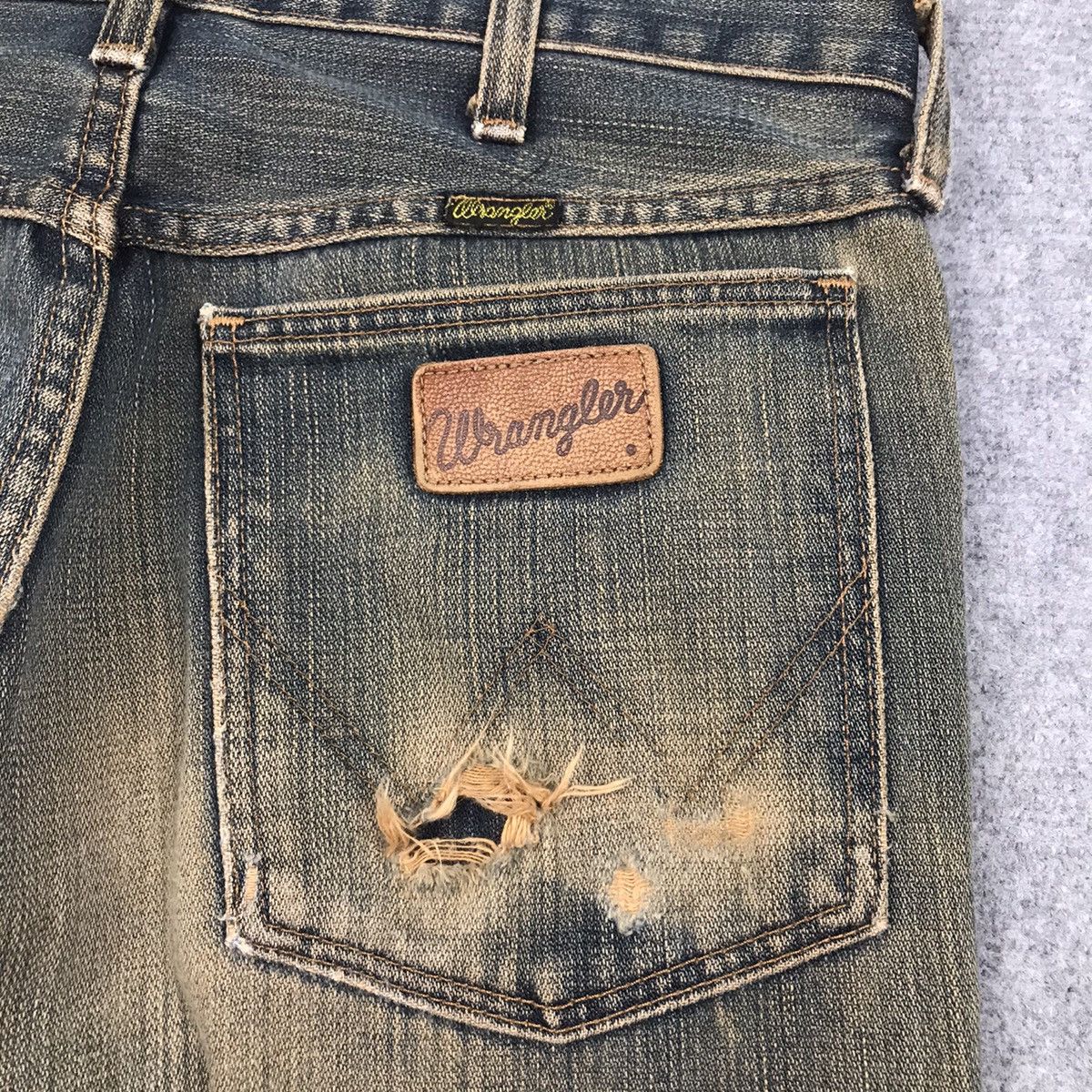 Japanese Brand × Wrangler FLARE DENIM RUSTY DISTRESSED WRANGLER EYELET DENIM PANTS Size US 28 / EU 44 - 15 Thumbnail
