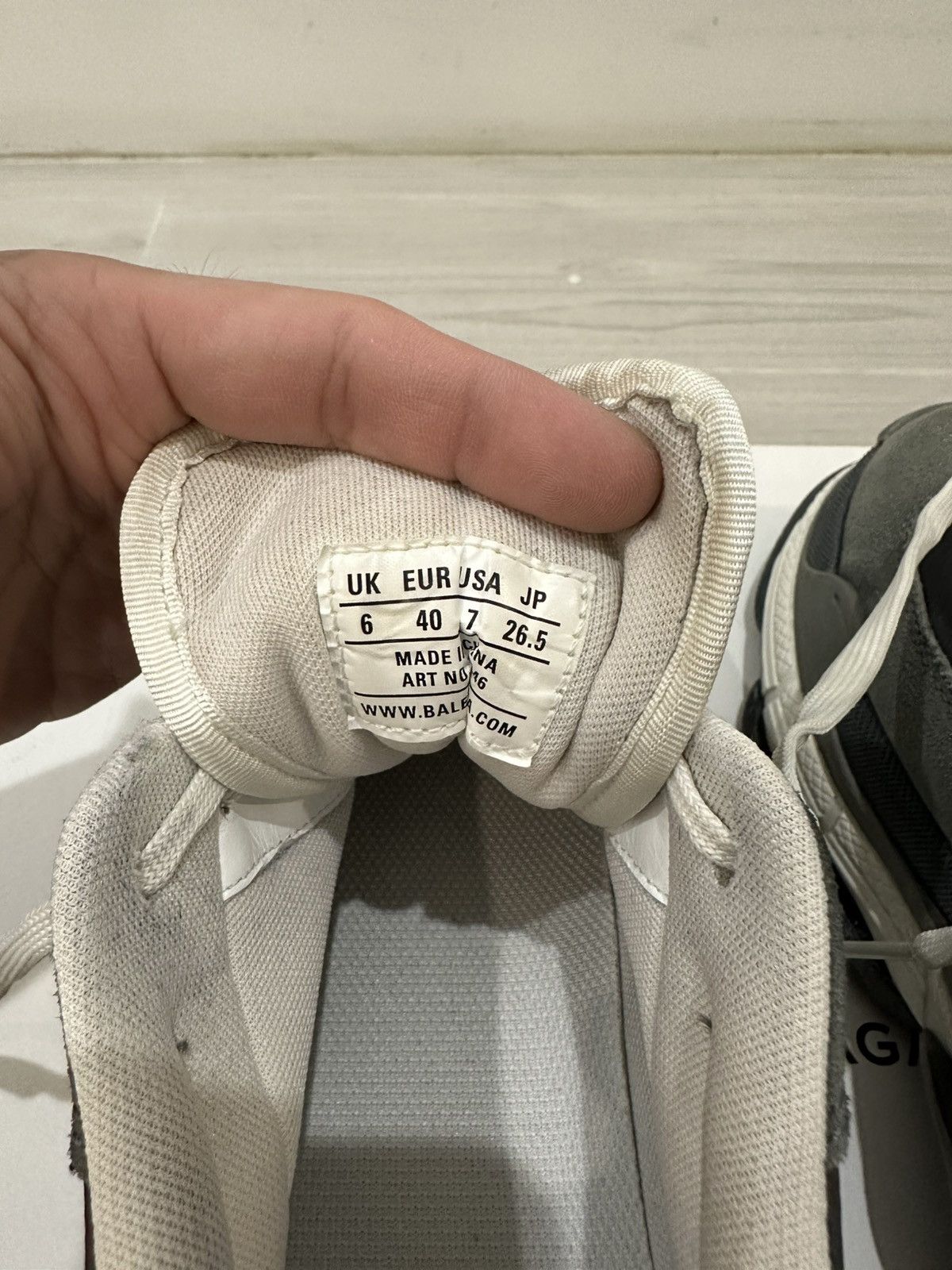 Balenciaga Balenciaga Triple S version 2.0 Size US 7 / EU 40 - 7 Thumbnail