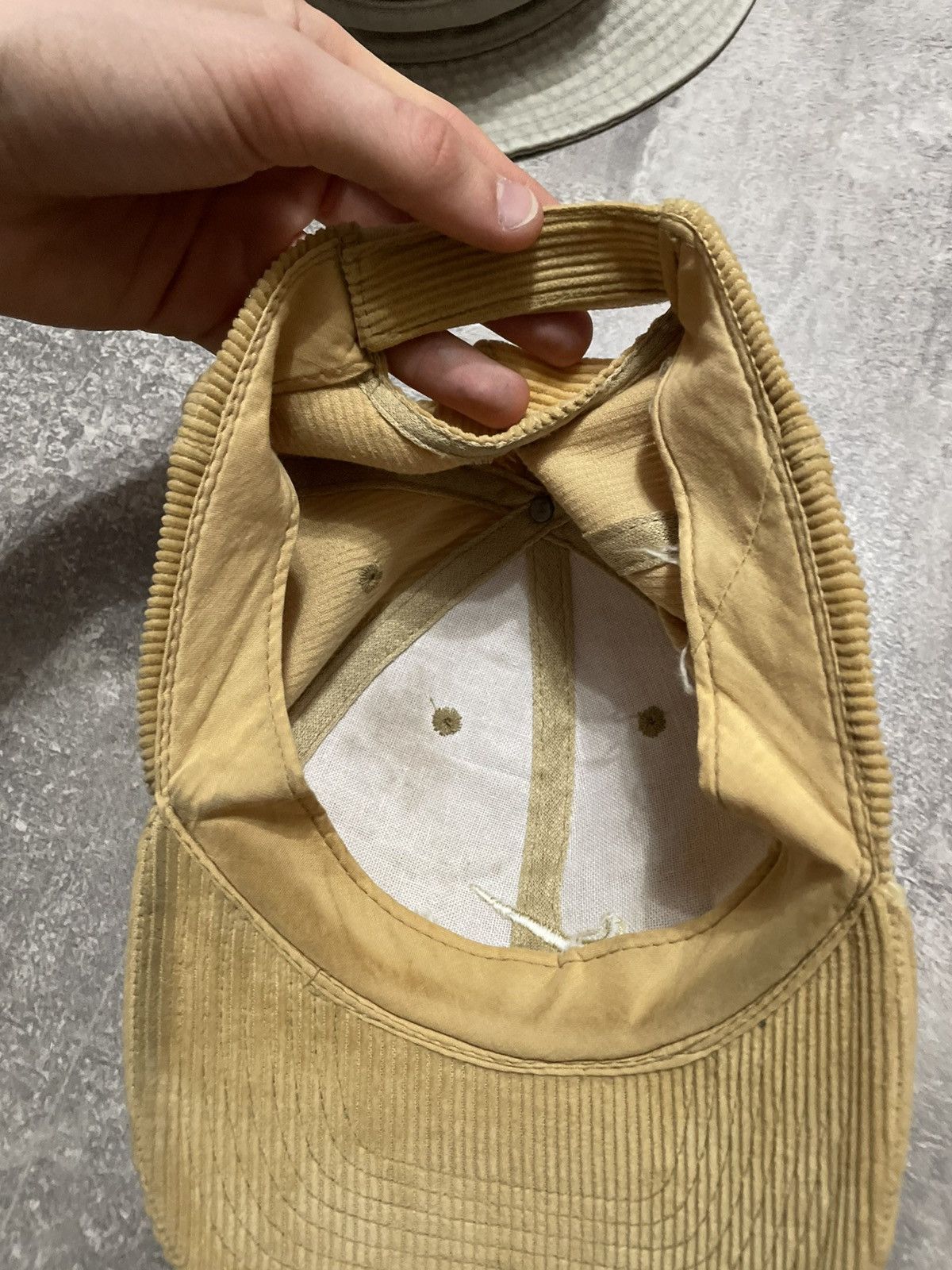 Nike × Vintage Vintage Nike Baige Velvet Y2K Cap Size ONE SIZE - 8 Thumbnail