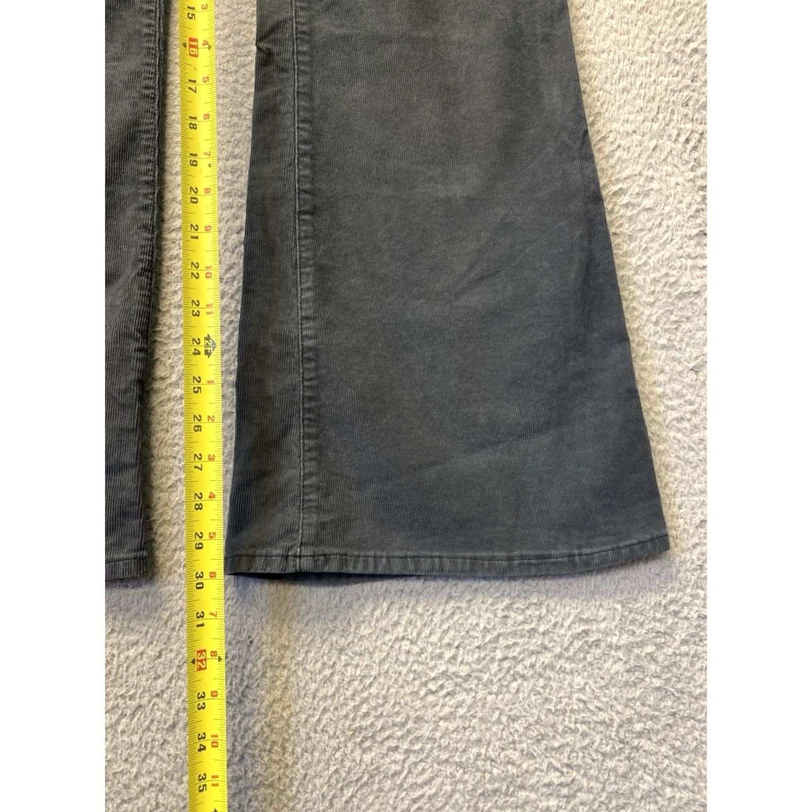 American Eagle Outfitters American Eagle Outfitters Pants Women’s 16 Gray Flare Wide-Leg Corduroy /0758 Size 38" / US 16 / IT 52 - 6 Thumbnail