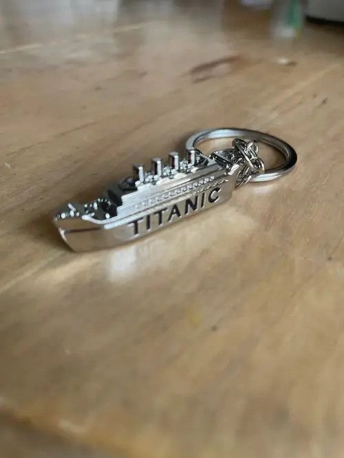 Other 3D Titanic Cruise Ship Model Keychain Size ONE SIZE - 3 Thumbnail