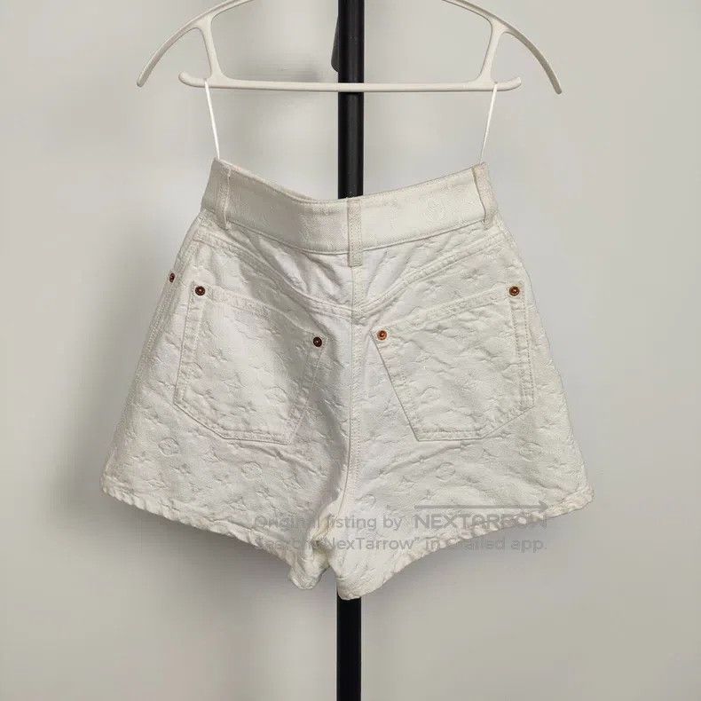 Louis Vuitton Louis Vuitton White Pressing Pattern denim shorts Size 33" - 2 Thumbnail