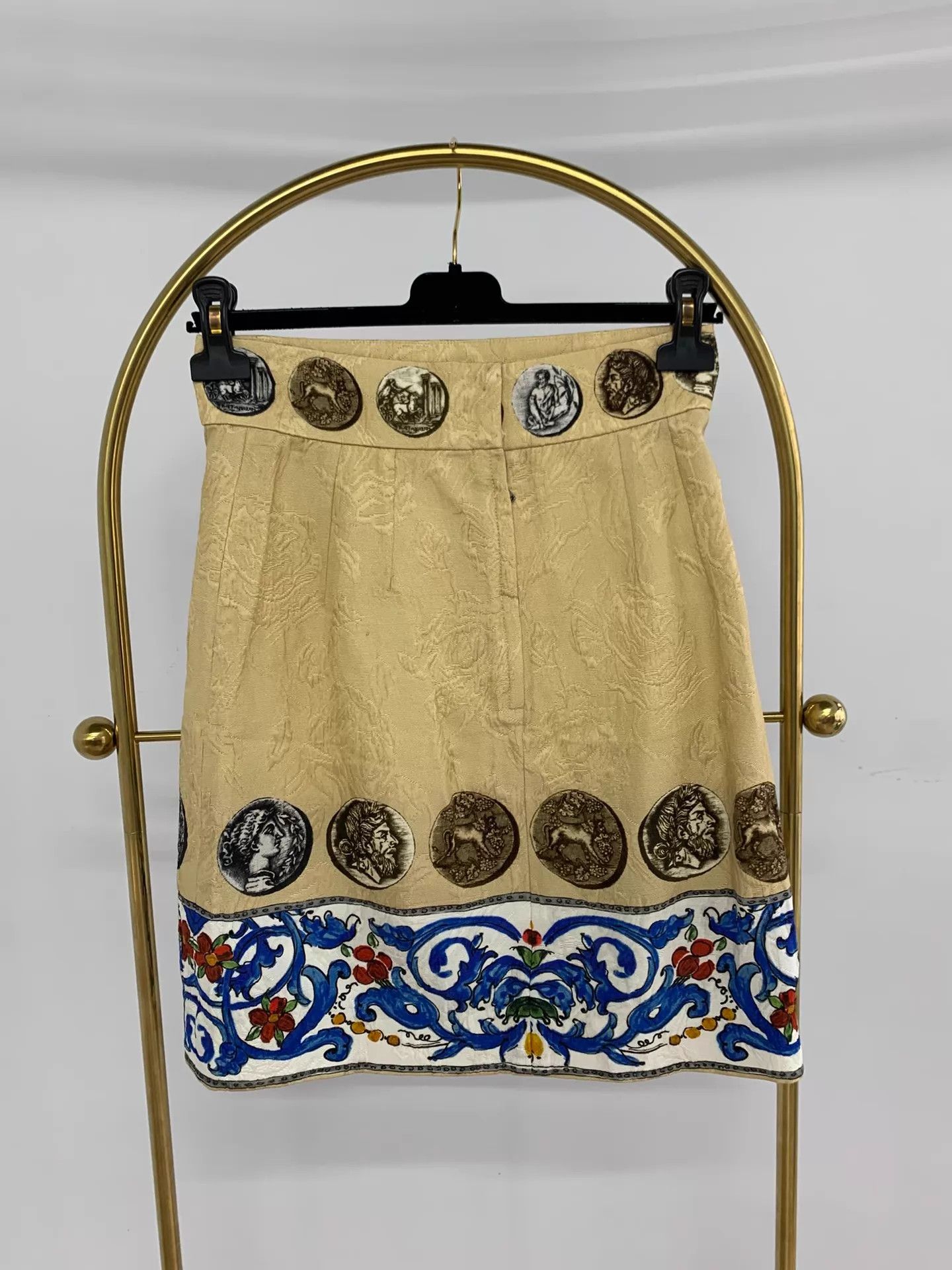 Dolce & Gabbana Dolce&Gabbana Khaki Printed Skirt Size 40 9/10 Size 27" / US 4 / IT 40 - 3 Thumbnail
