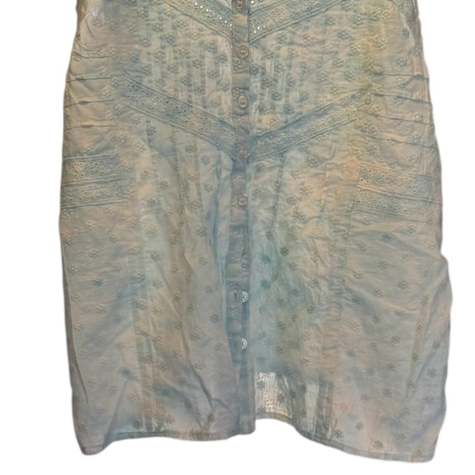 Designer DESIGN 365. Light Blue Button Down Blouse. Size Small. Size S / US 4 / IT 40 - 5 Thumbnail