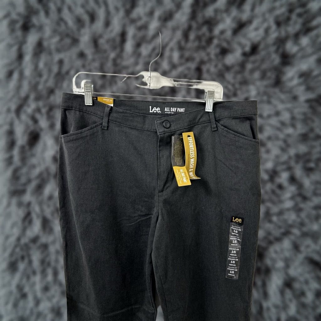 Lee Lee All Day Pants Womens Size 16 L30 Gray Relaxed Fit Straight Leg Trousers Size 38" / US 16 / IT 52 - 1 Thumbnail