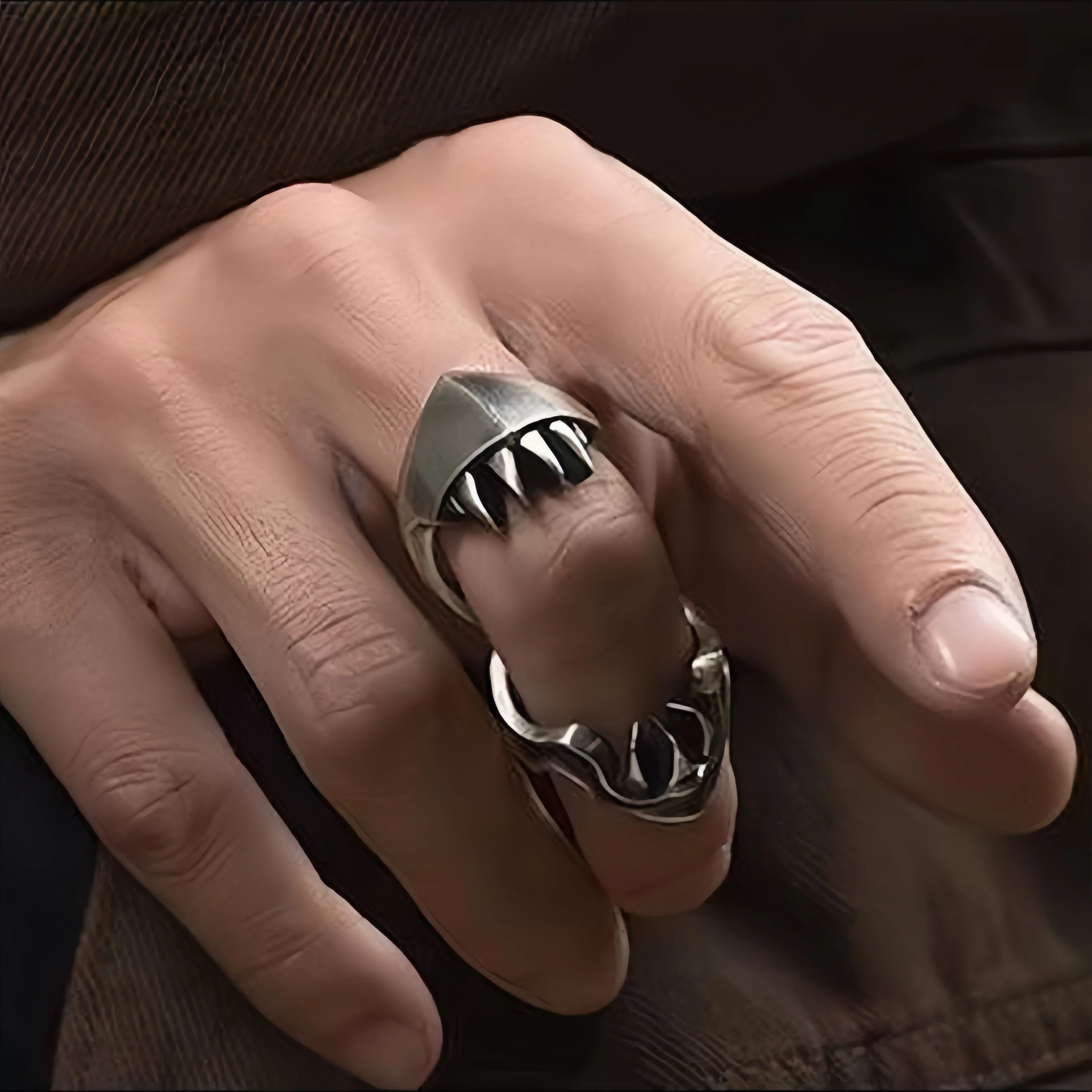 Vintage Retro Alien Venom Openable Ring Size ONE SIZE - 1 Thumbnail