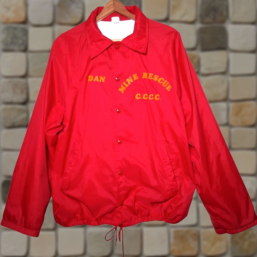 Vintage VINTAGE MINE Jacket Men L Red Snap Nylon Softshell Workwear CCCC DAN WINDJACKET Snaps Coal Mine Resuce COAL MINE 2010s Mens Size US L / EU 52-54 / 3 - 1 Thumbnail