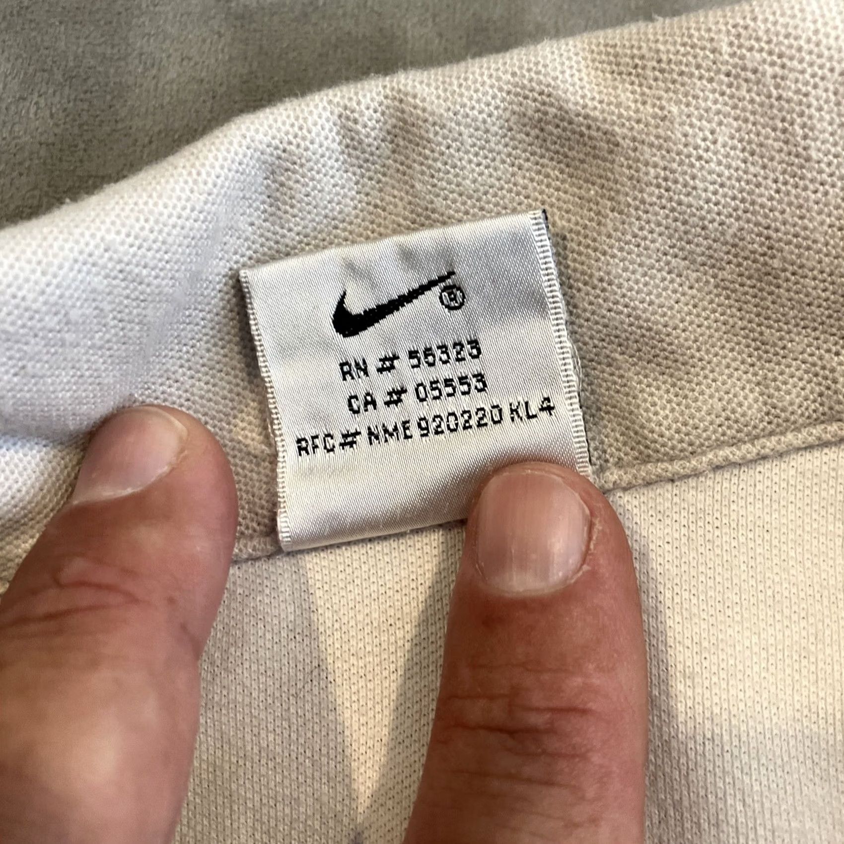 Nike VINTAGE Nike Polo Shirt White Tag 90s Large Mens Short Sleeve Solid White) Size US L / EU 52-54 / 3 - 5 Thumbnail