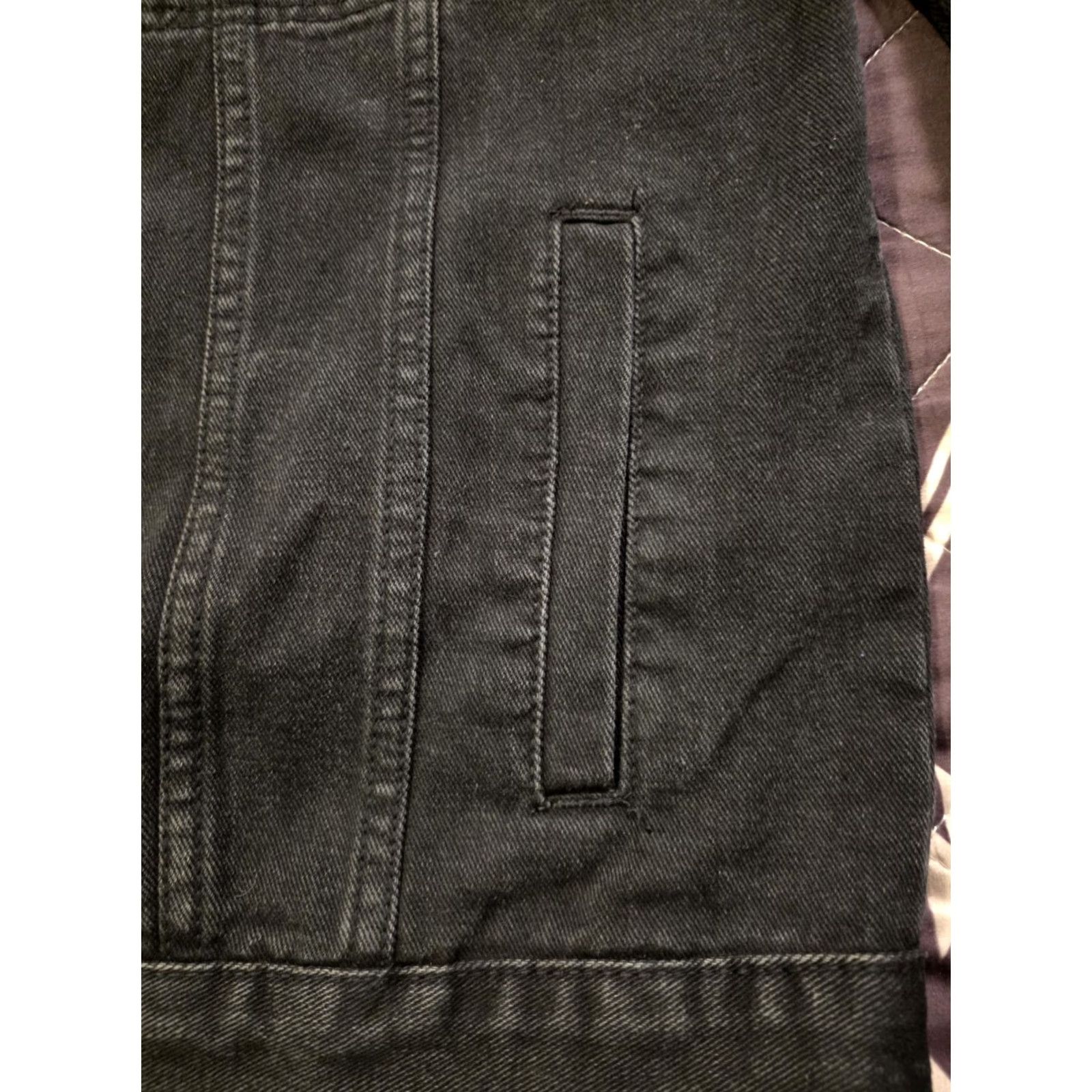 ZAFUL VINTAGE Spiderman Miles Morales Zaful Black Denim Trucker Jacket Mens Size S EUC Size US S / EU 44-46 / 1 - 5 Thumbnail